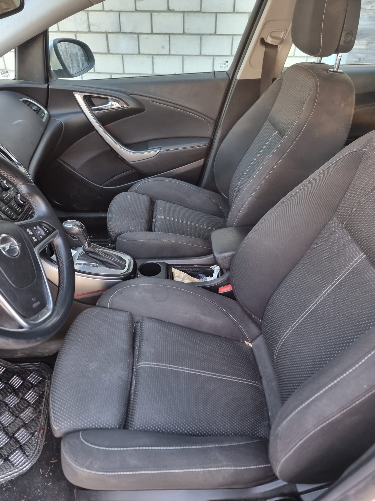 OPEL Astra SportsTourer 1.4i 16V Turbo Automatic-image-9