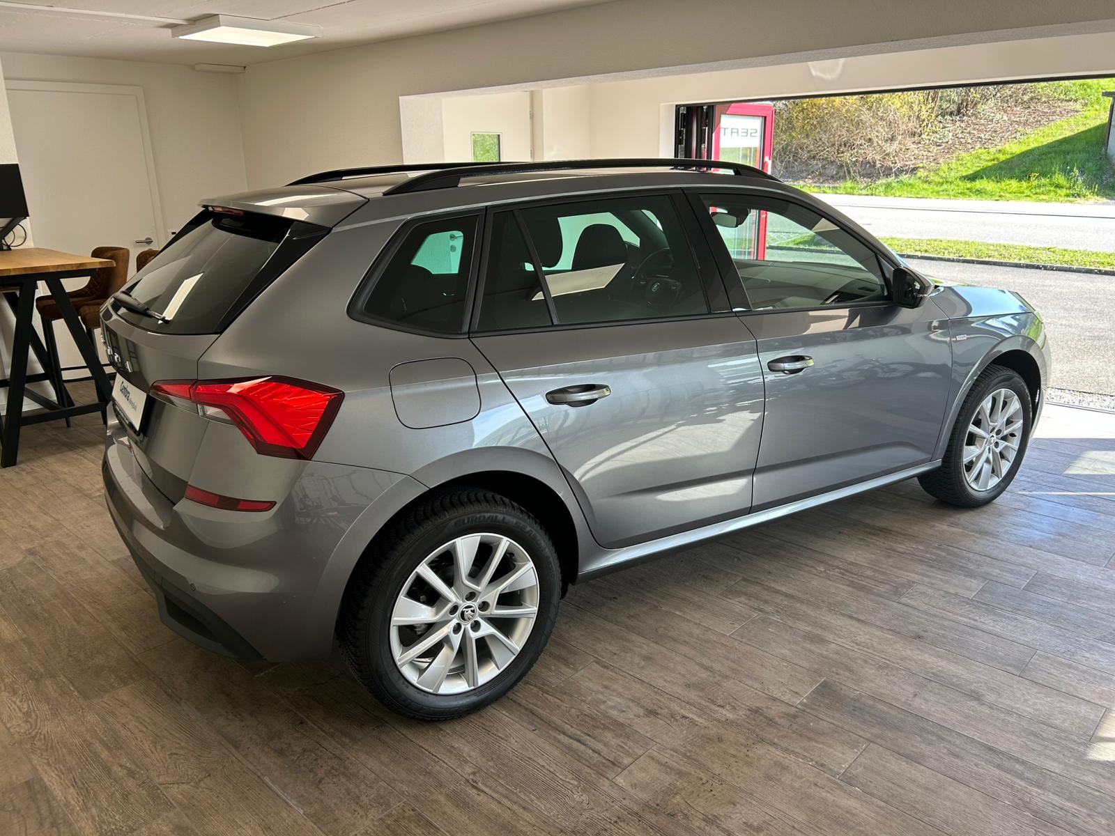 SKODA Kamiq 1.0 TSI Tour DSG-image-2