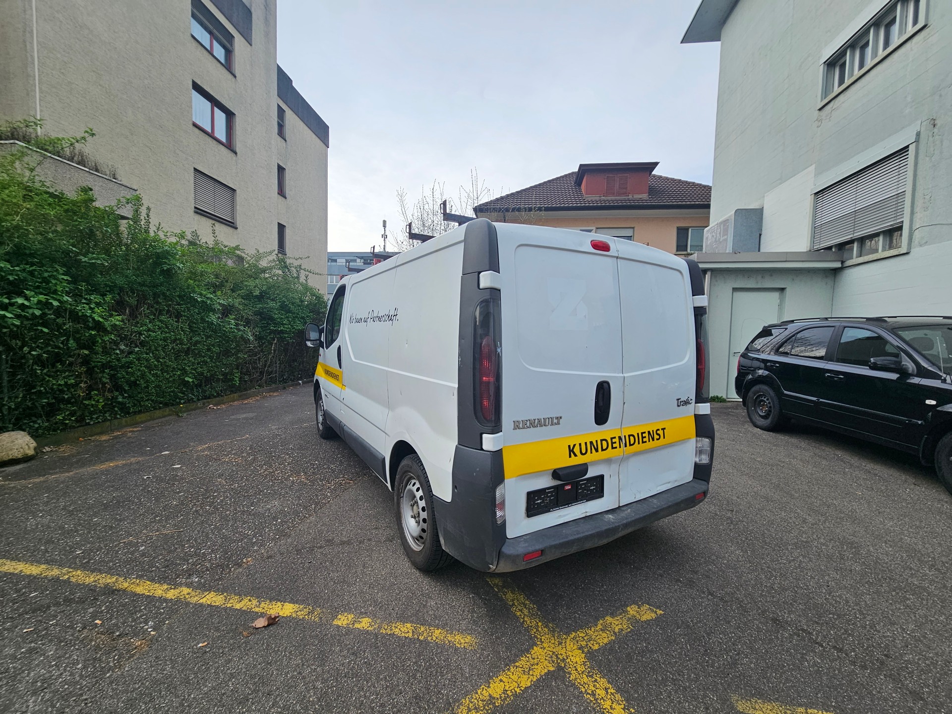 RENAULT Trafic 1.9 dCi 100 2.9t-image-3
