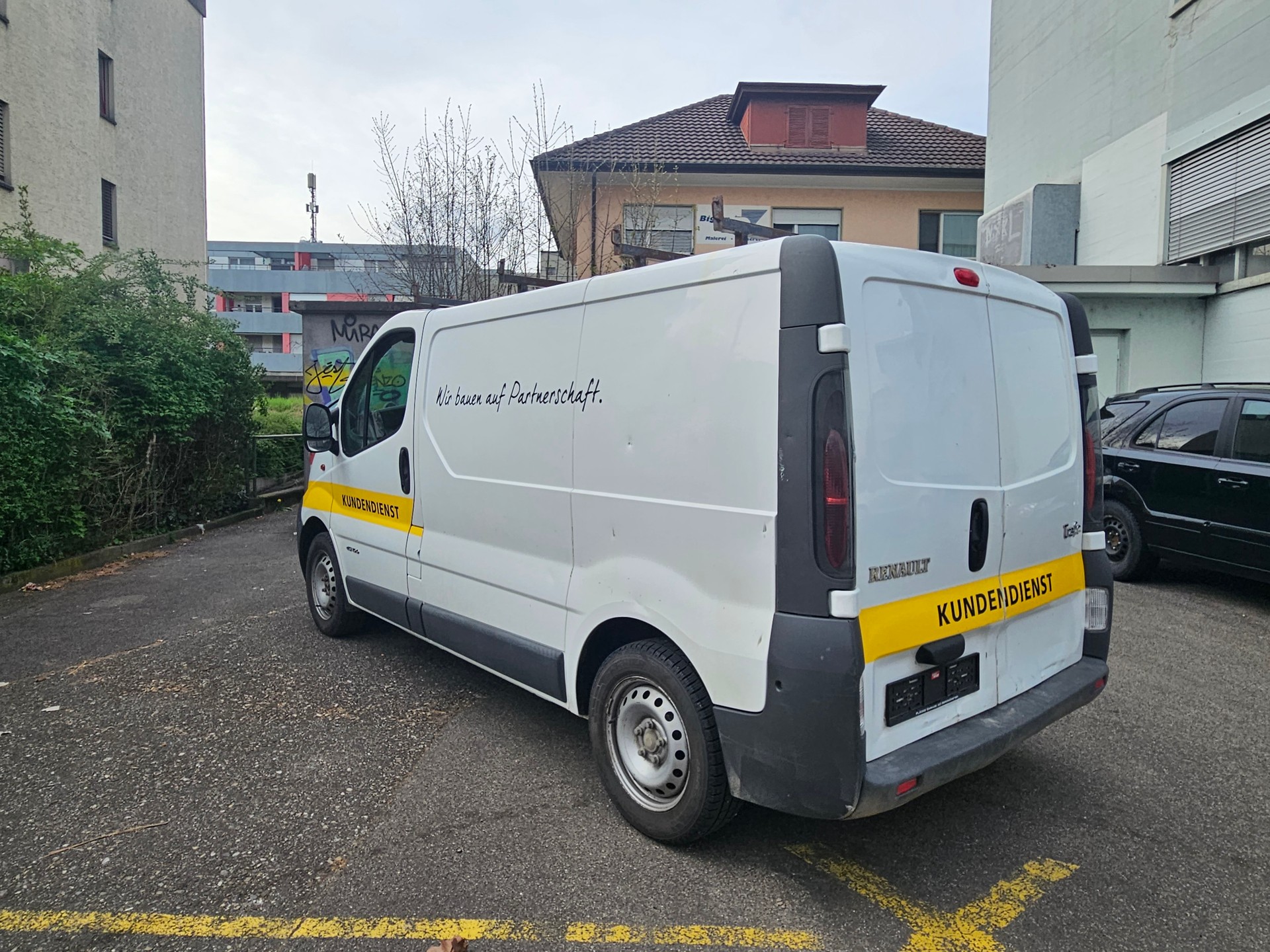 RENAULT Trafic 1.9 dCi 100 2.9t-image-6