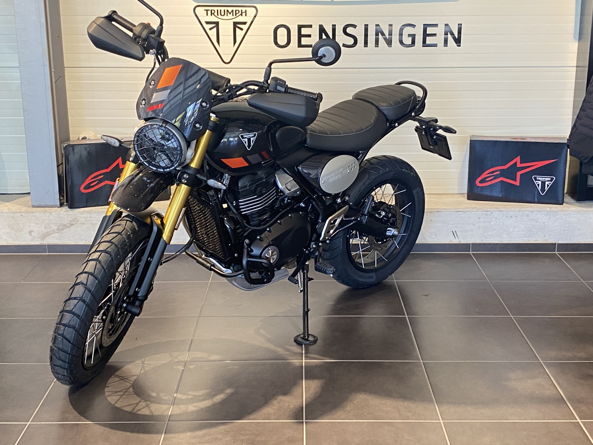 TRIUMPH Scrambler 400 XC-showroom-element-1