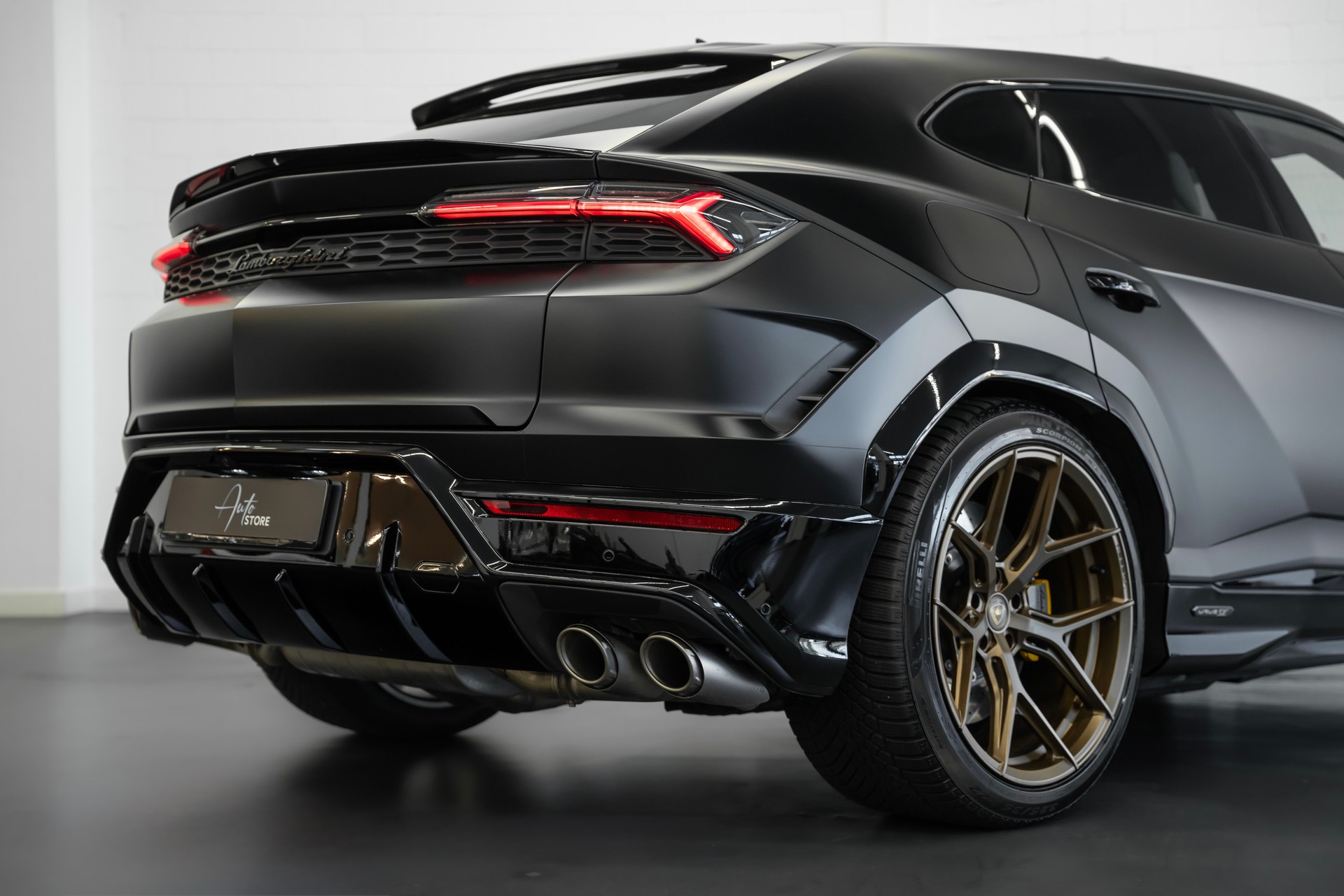 LAMBORGHINI Urus SE-image-6