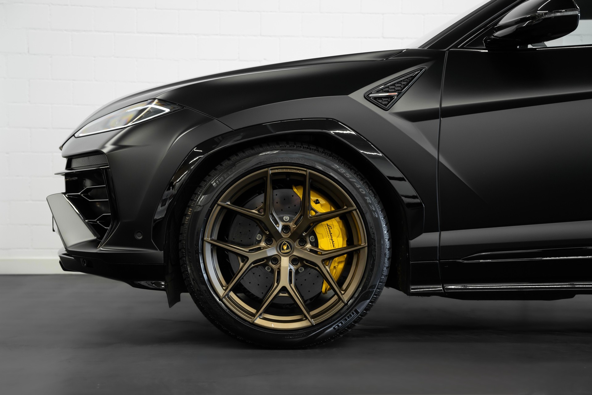 LAMBORGHINI Urus SE-image-15