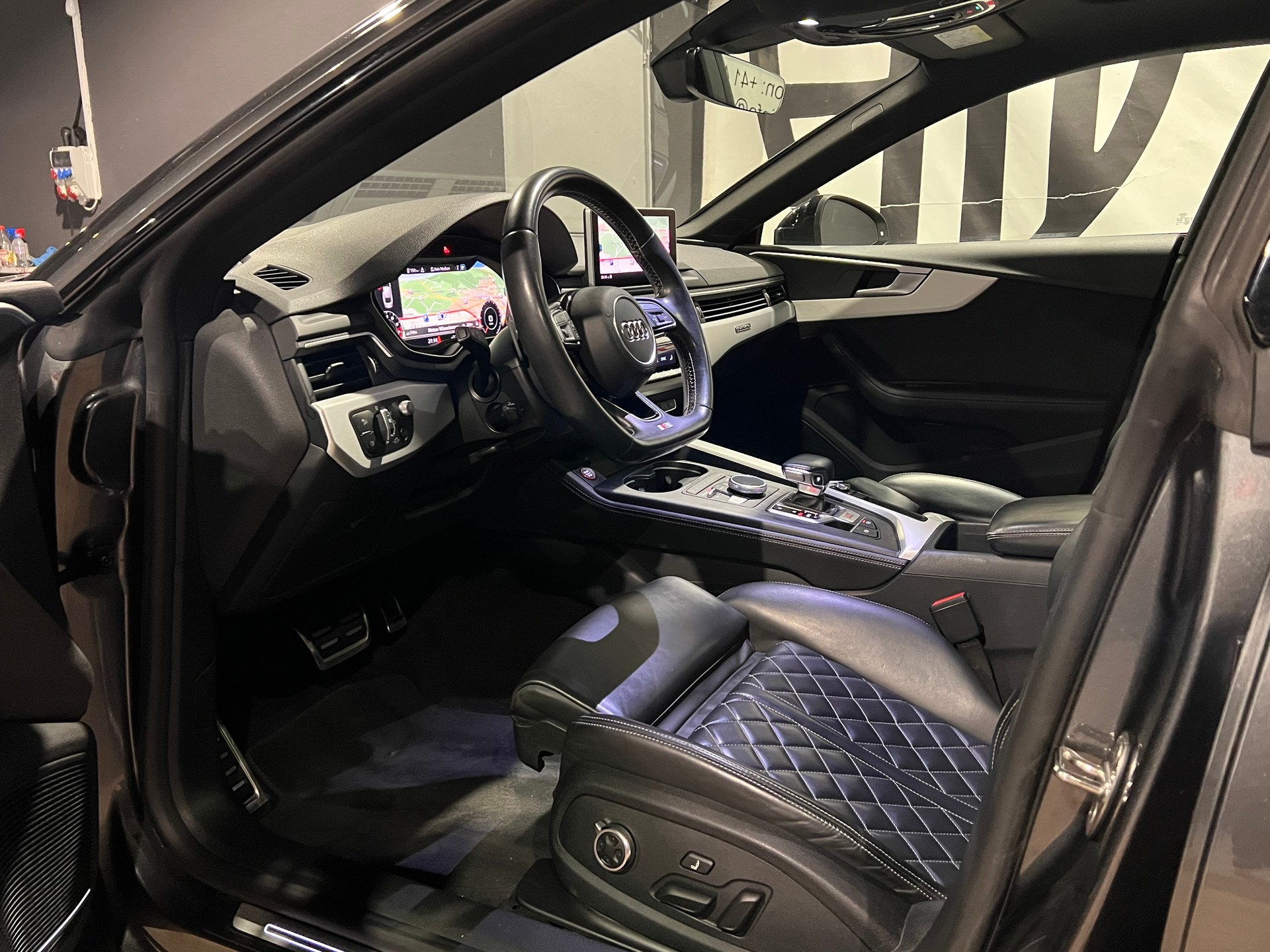 AUDI S5 Sportback 3.0 TFSI quattro tiptronic-image-9