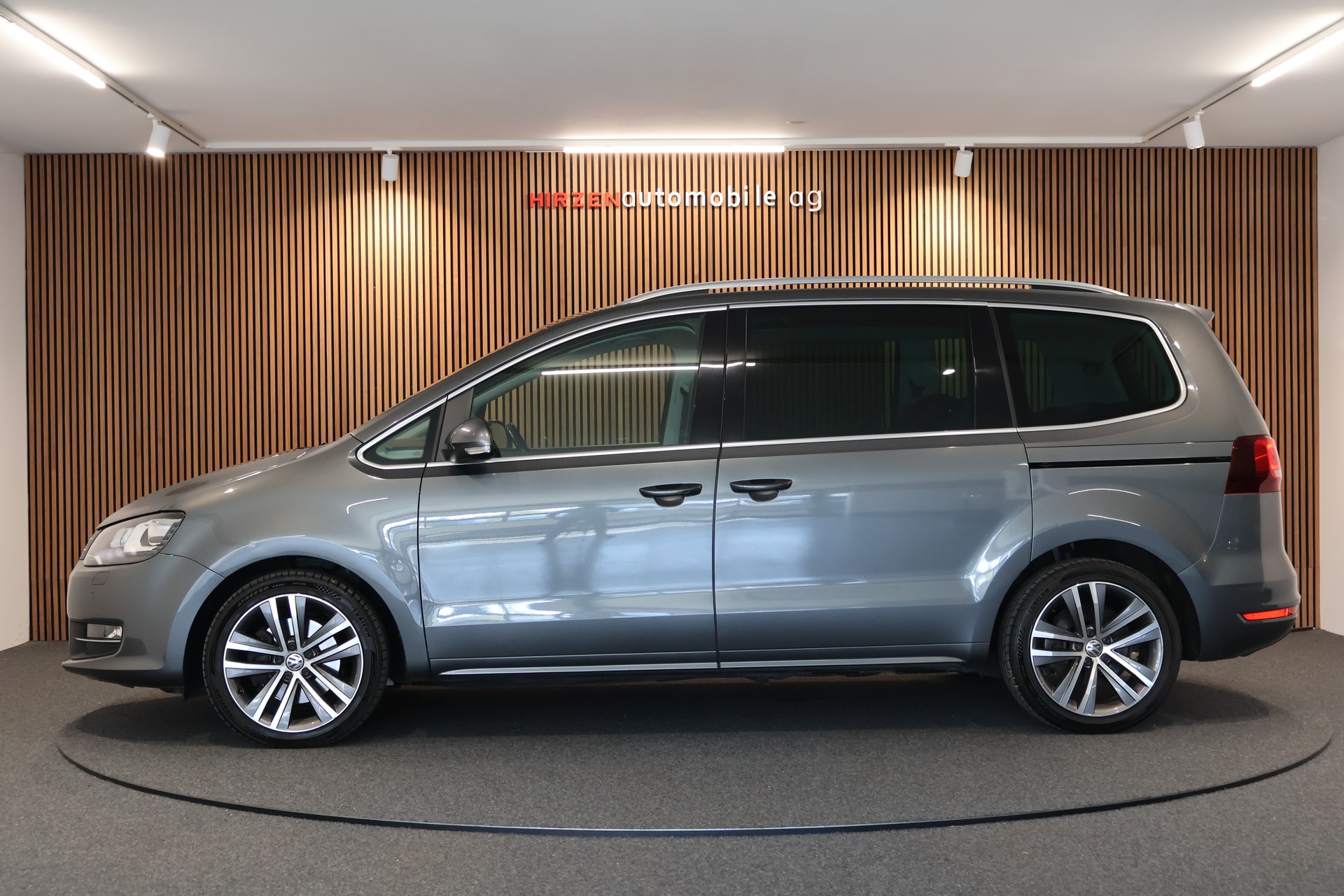 VW Sharan 2.0 TDI BMT Highline DSG-image-1