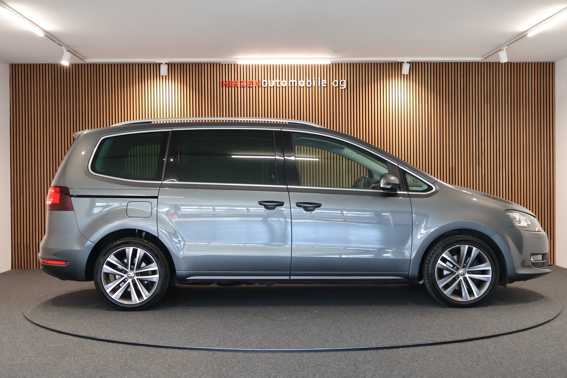 VW Sharan 2.0 TDI BMT Highline DSG-image-5