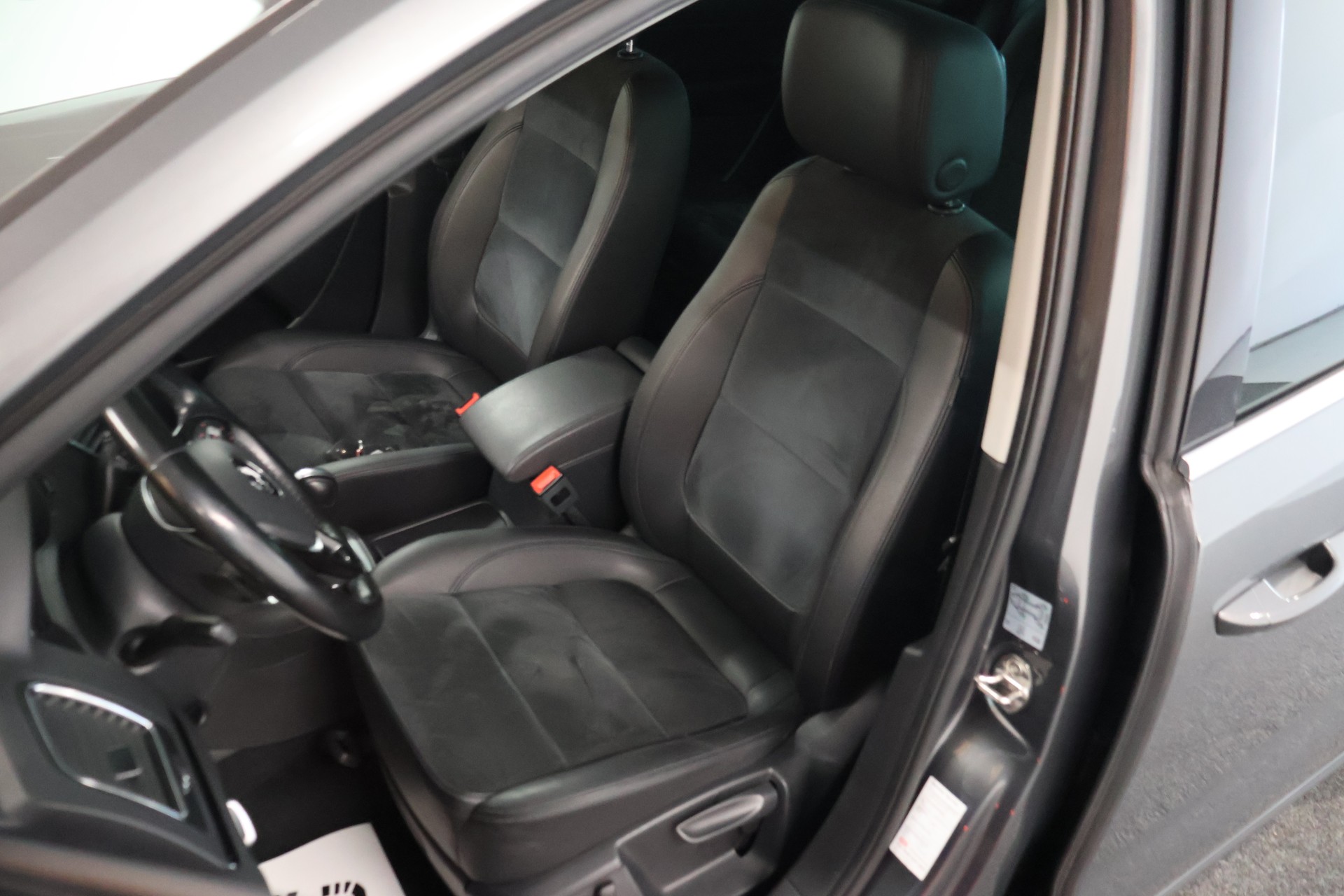 VW Sharan 2.0 TDI BMT Highline DSG-image-9
