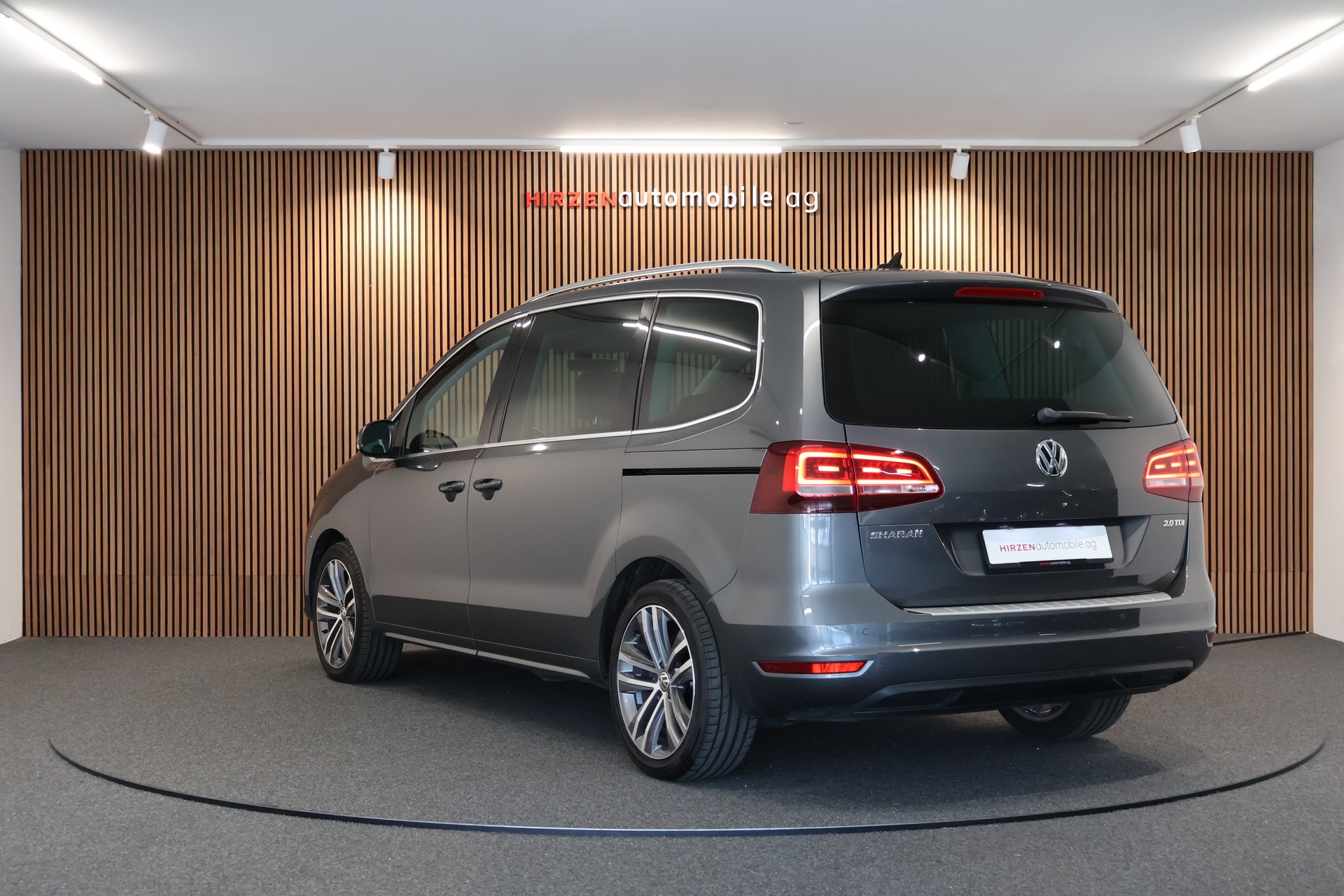 VW Sharan 2.0 TDI BMT Highline DSG-image-2