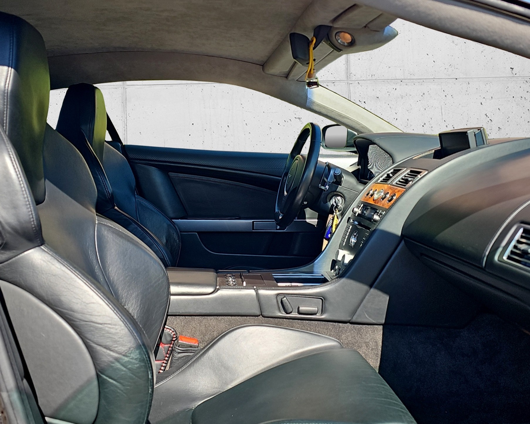 ASTON MARTIN DB9 Touchtronic 2-image-19