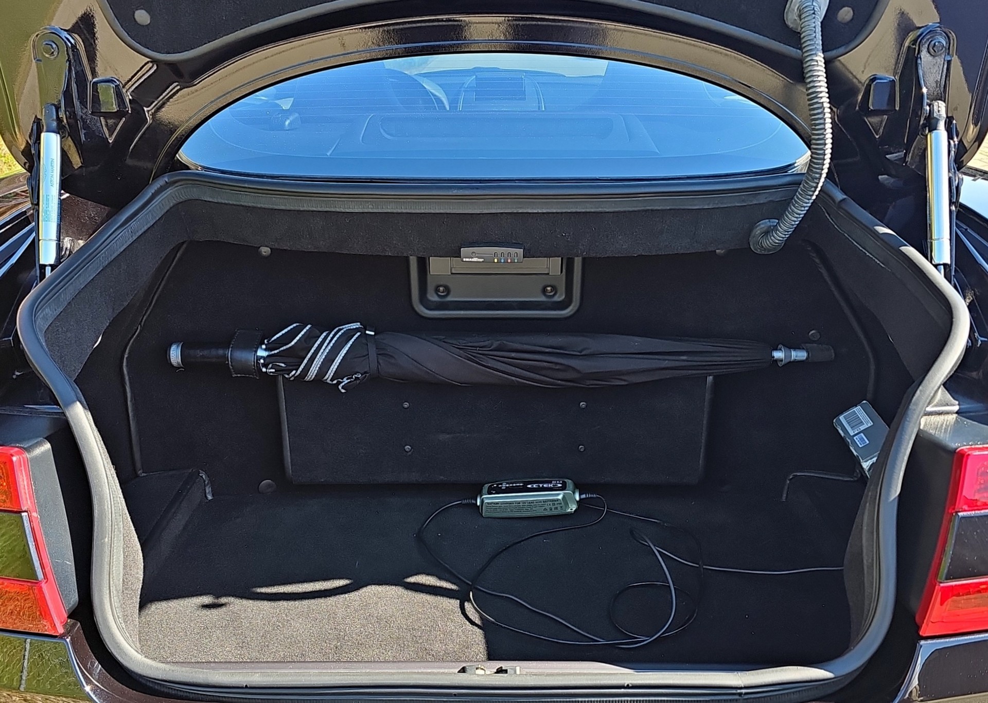 ASTON MARTIN DB9 Touchtronic 2-image-26