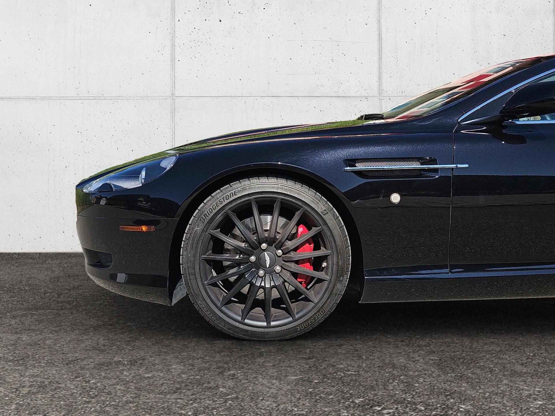 ASTON MARTIN DB9 Touchtronic 2-image-4