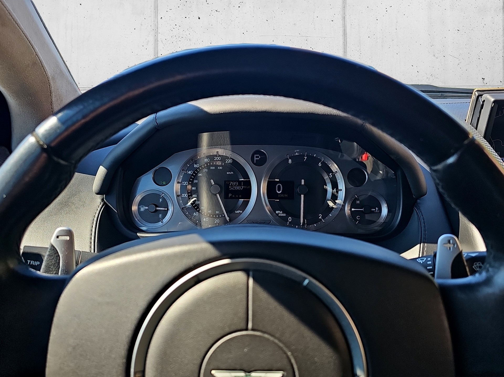 ASTON MARTIN DB9 Touchtronic 2-image-14