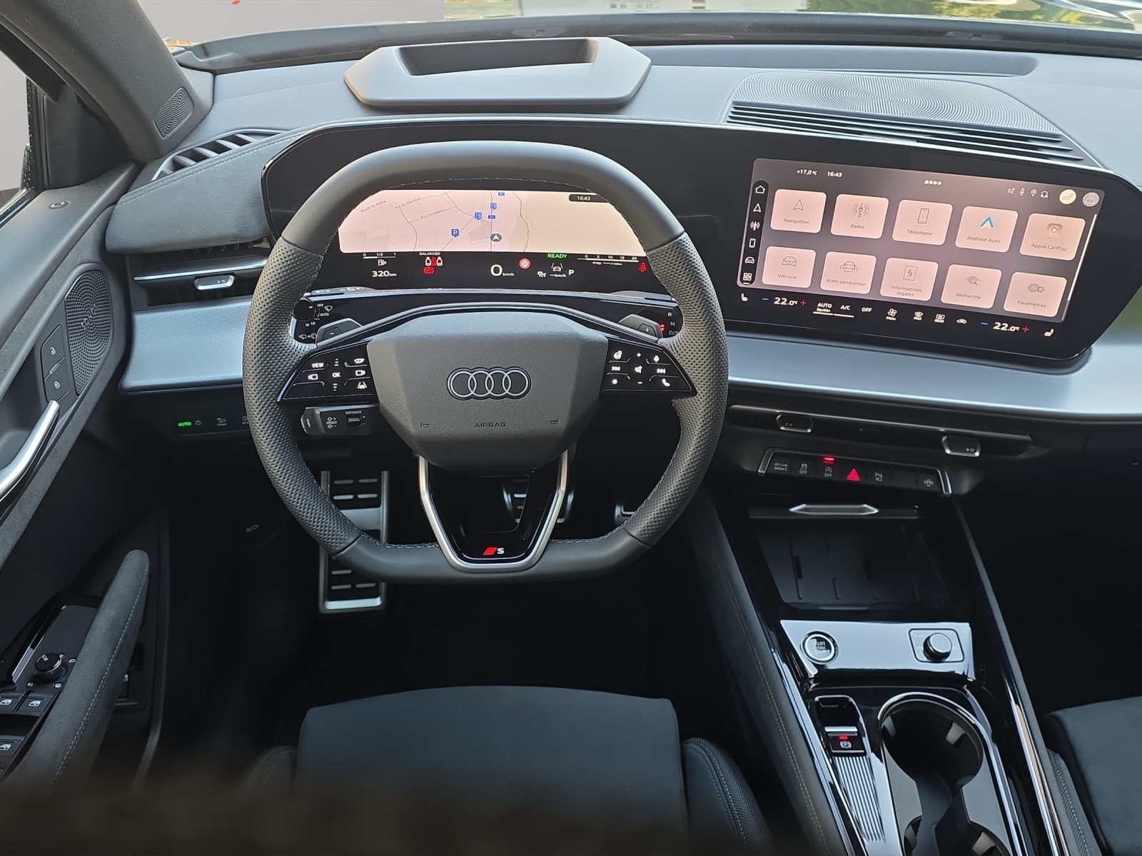 AUDI Q3 SUV TFSI quattro 195 kW S tronic-image-8