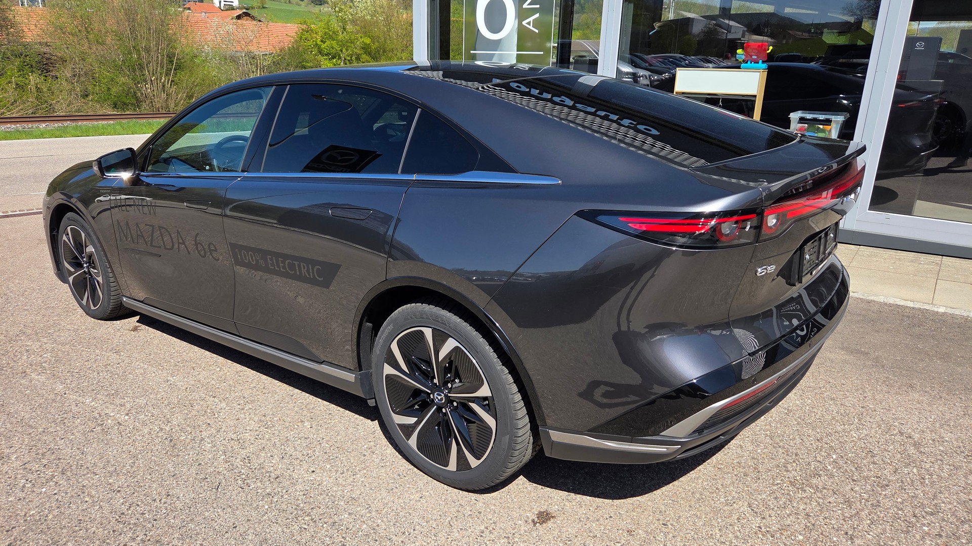 MAZDA 6e 258 69kWh Takumi-image-6