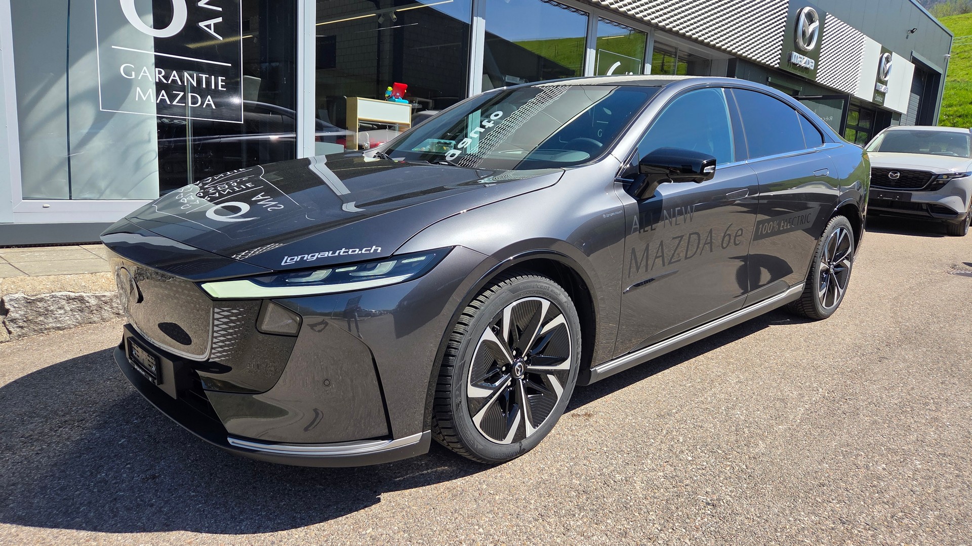 MAZDA 6e 258 69kWh Takumi-image-1