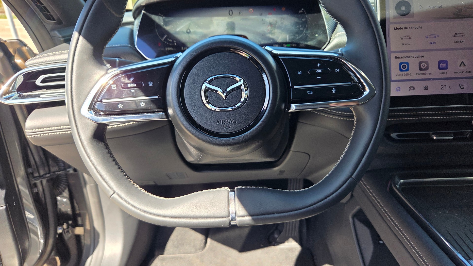 MAZDA 6e 258 69kWh Takumi-image-14