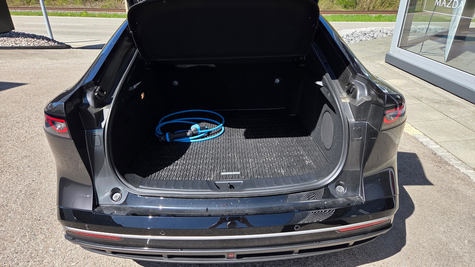 MAZDA 6e 258 69kWh Takumi-image-9