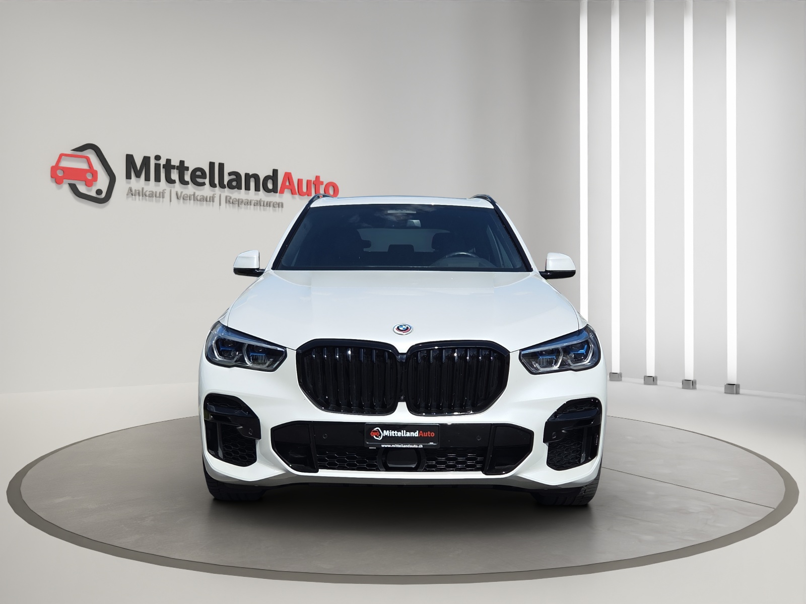 BMW X5 xDrive M50i Steptronic-image-1
