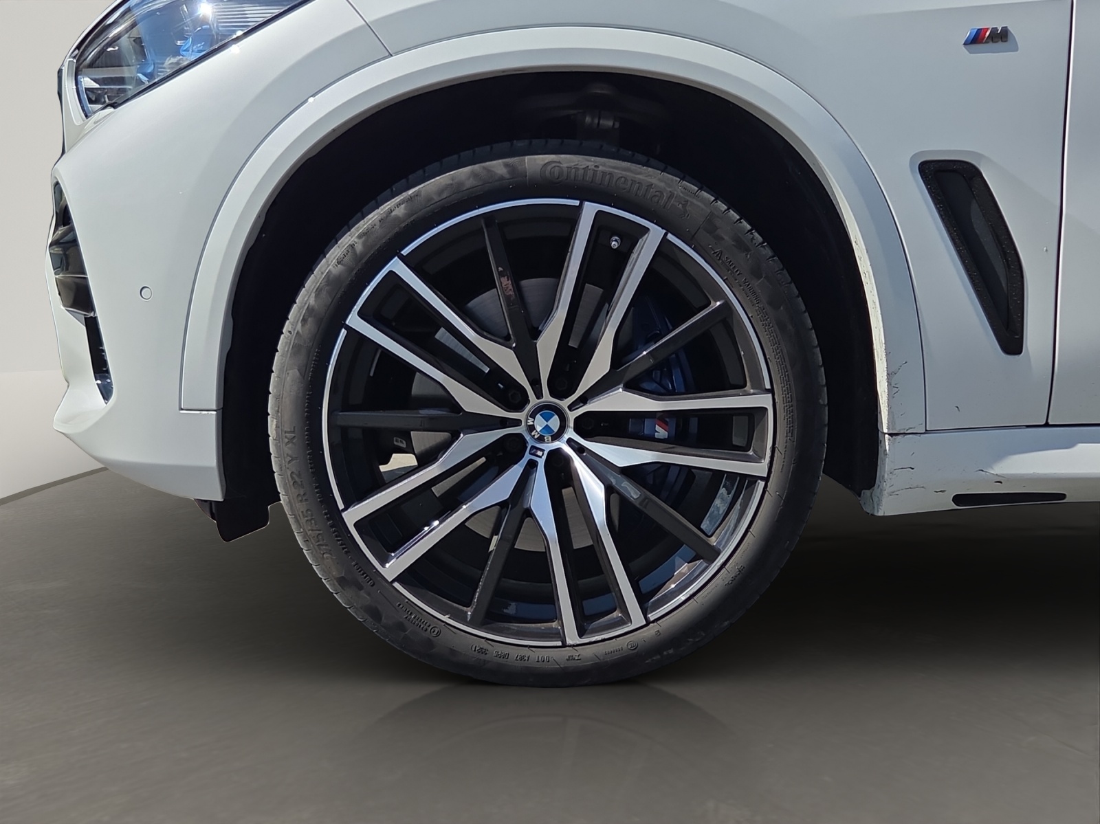 BMW X5 xDrive M50i Steptronic-image-4