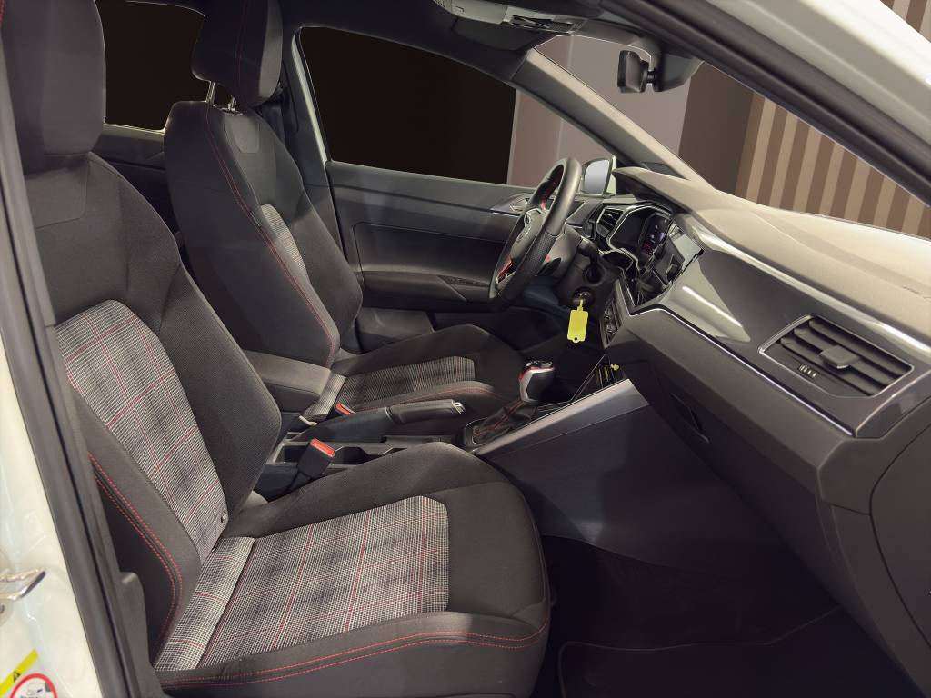 VW Polo 2.0 TSI GTI DSG-image-6