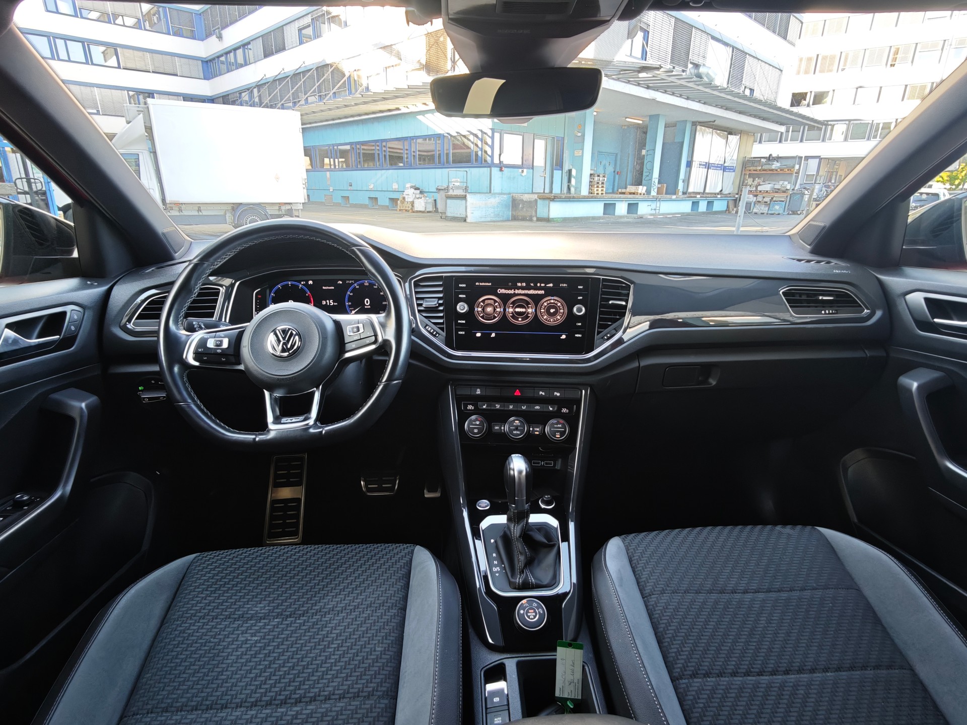 VW T-Roc 1.5 TSI EVO Sport DSG 4Motion-image-10