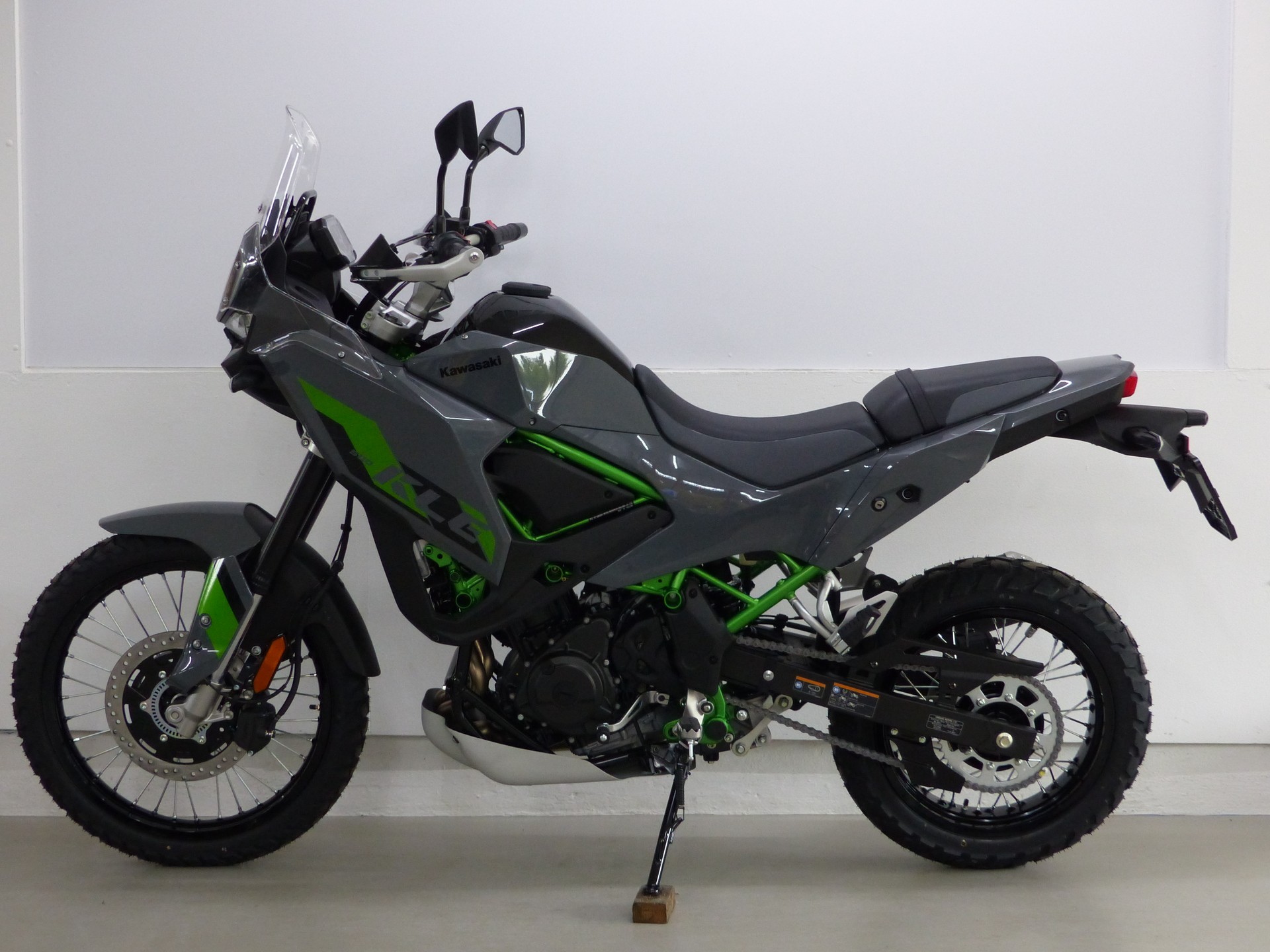 KAWASAKI KLE 500 SE ABS-showroom-element-2