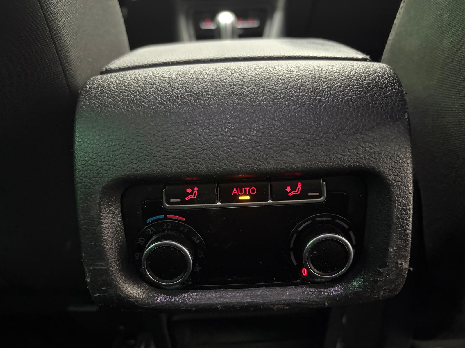 SEAT Alhambra 2.0 TDI DSG Style 177ch-image-12