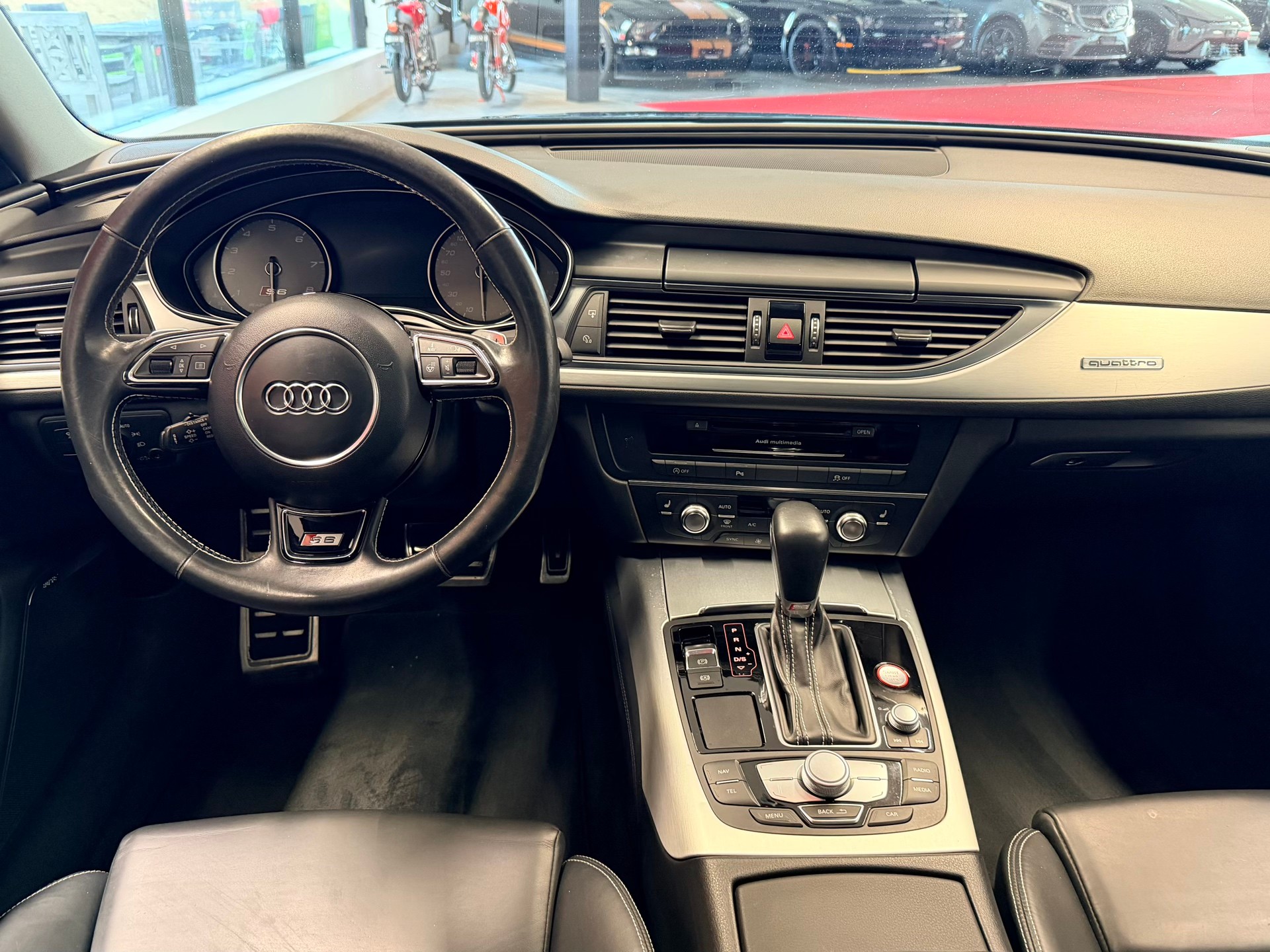 AUDI S6 Avant 4.0 TFSI V8 quattro S-tronic-image-19