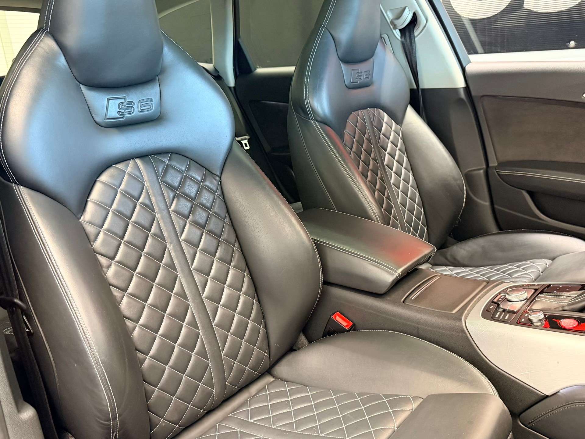 AUDI S6 Avant 4.0 TFSI V8 quattro S-tronic-image-23