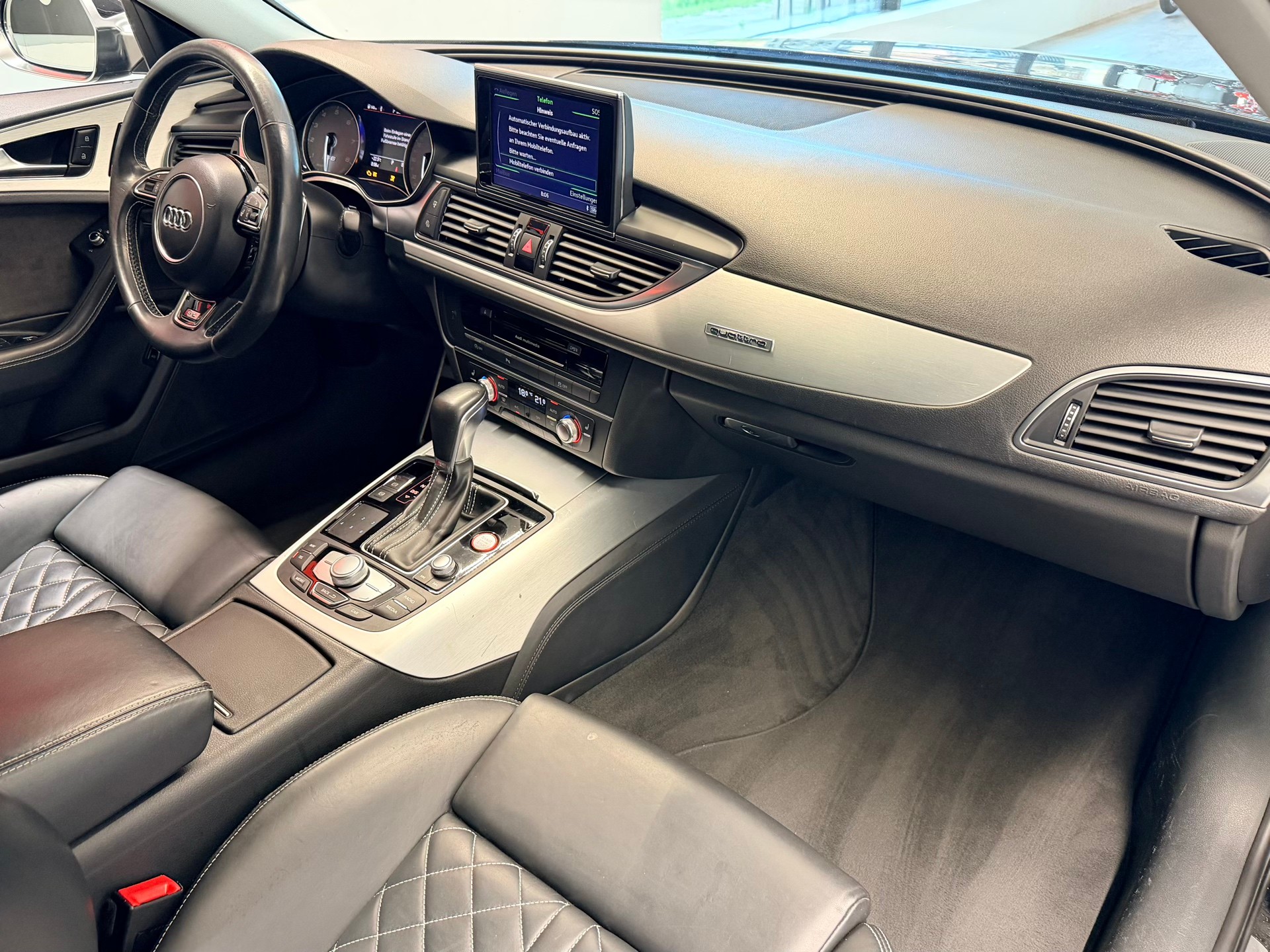 AUDI S6 Avant 4.0 TFSI V8 quattro S-tronic-image-20