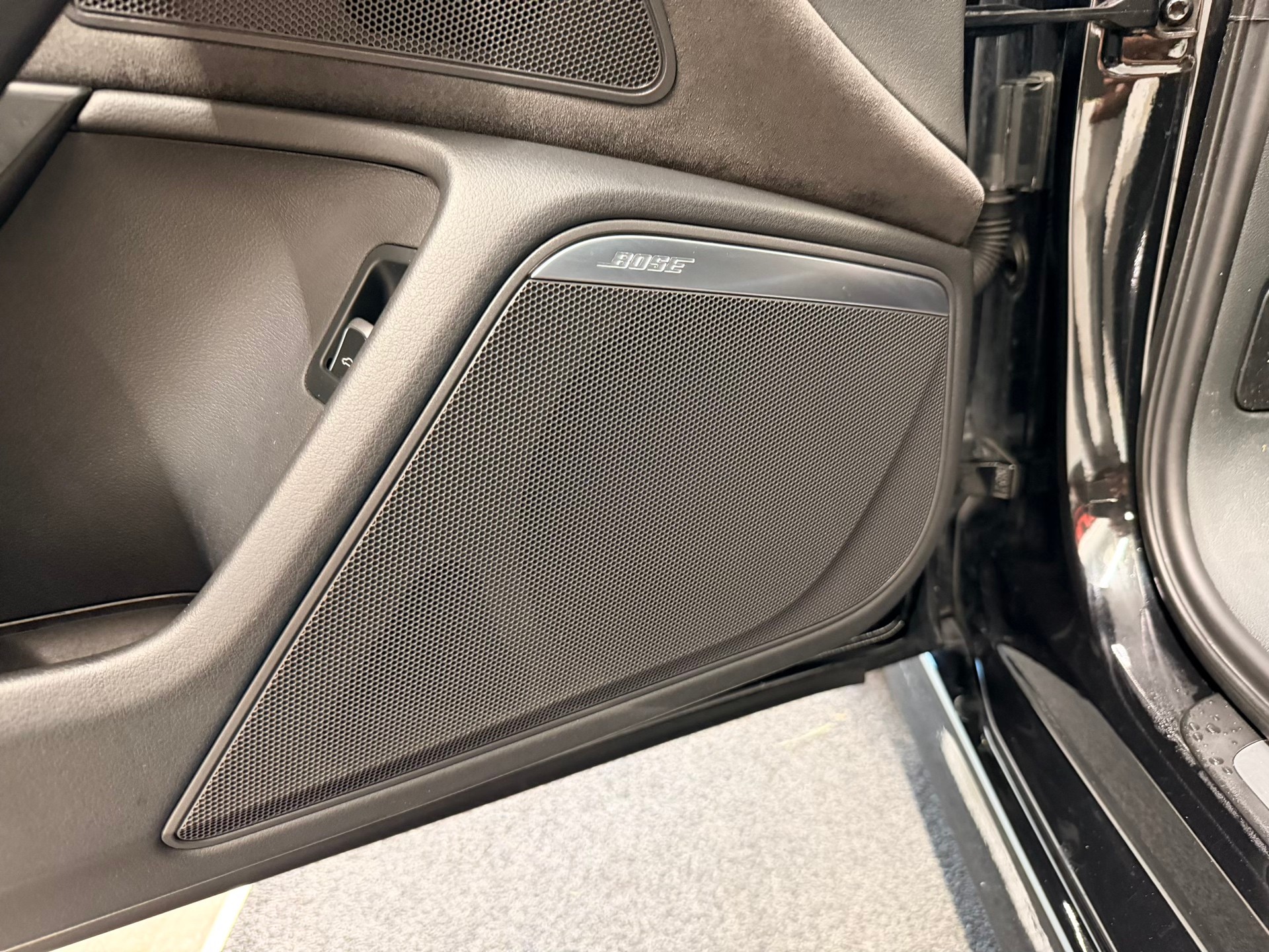 AUDI S6 Avant 4.0 TFSI V8 quattro S-tronic-image-13