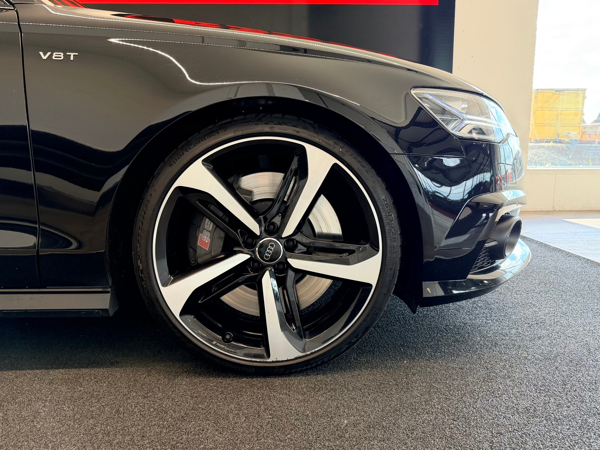AUDI S6 Avant 4.0 TFSI V8 quattro S-tronic-image-5