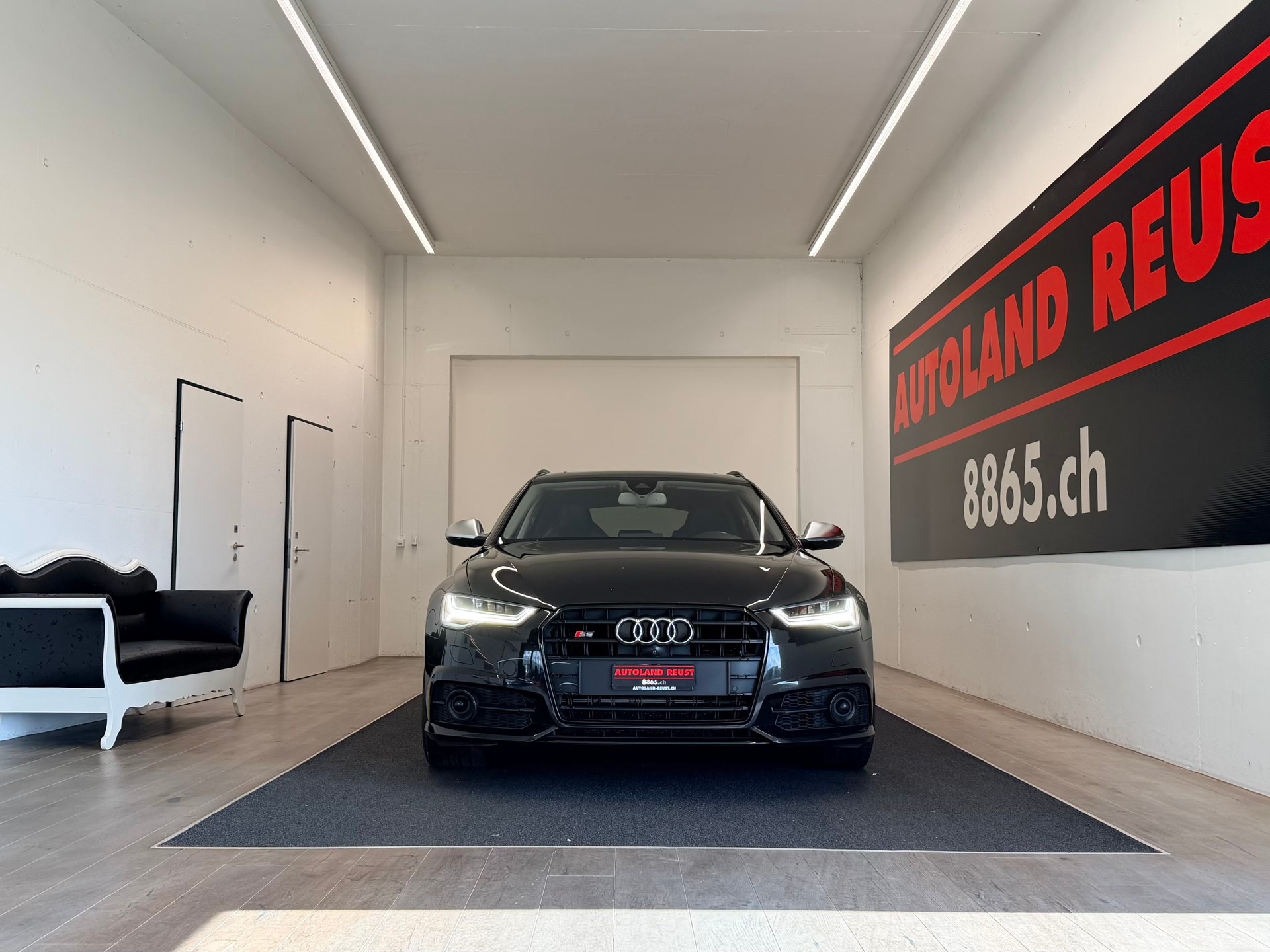 AUDI S6 Avant 4.0 TFSI V8 quattro S-tronic-image-1