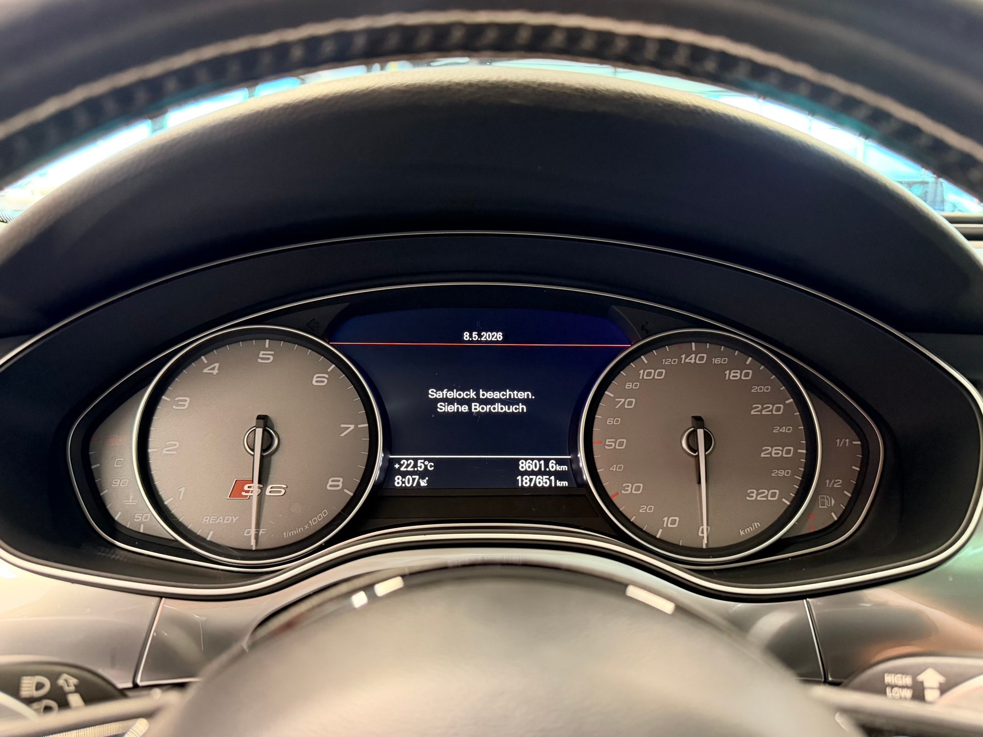AUDI S6 Avant 4.0 TFSI V8 quattro S-tronic-image-28