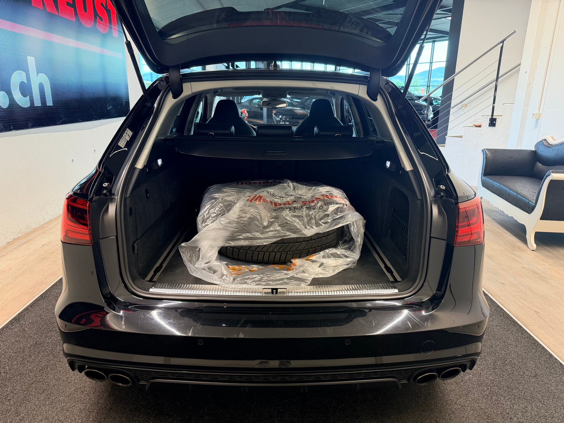 AUDI S6 Avant 4.0 TFSI V8 quattro S-tronic-image-9