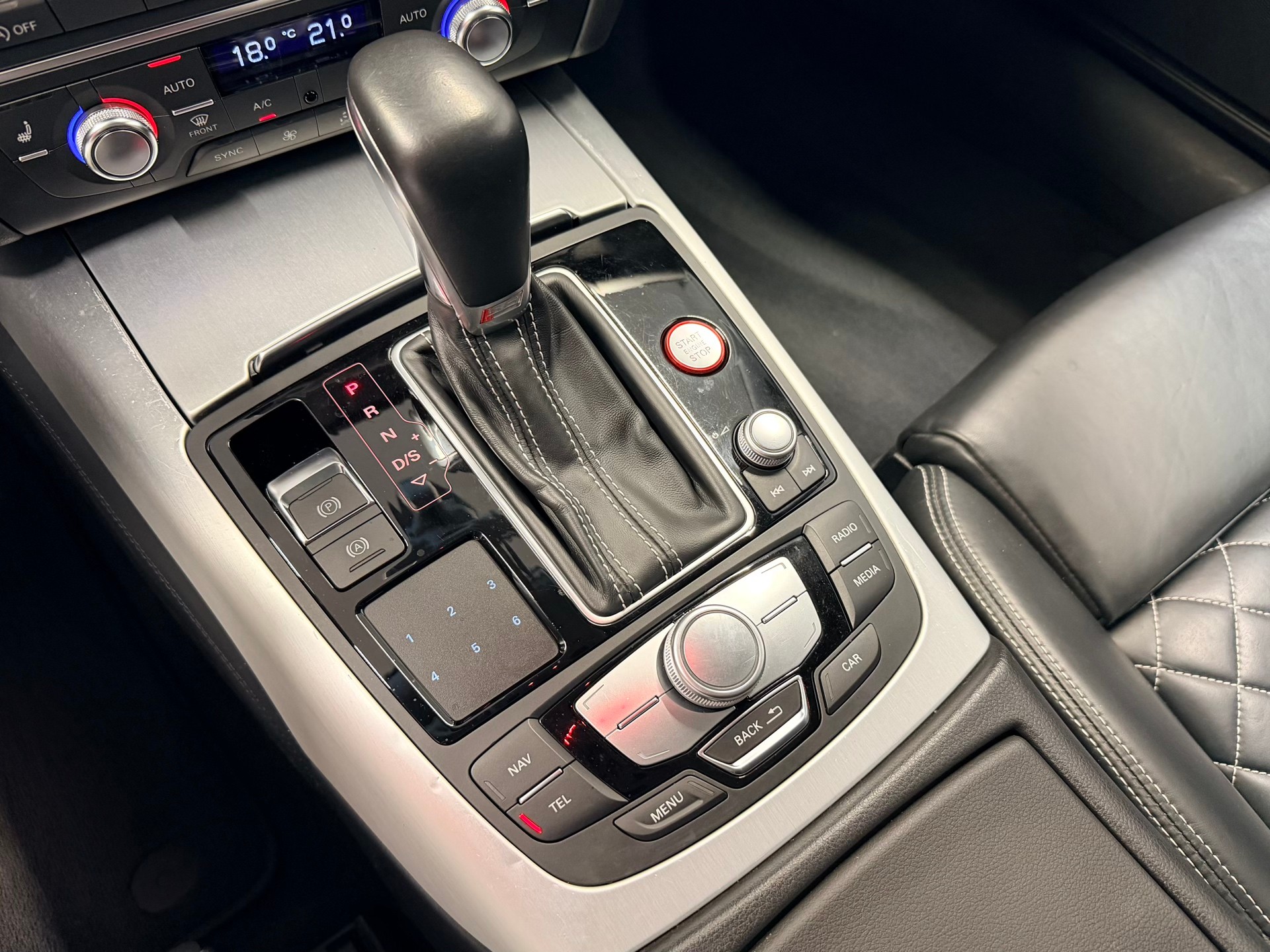AUDI S6 Avant 4.0 TFSI V8 quattro S-tronic-image-25