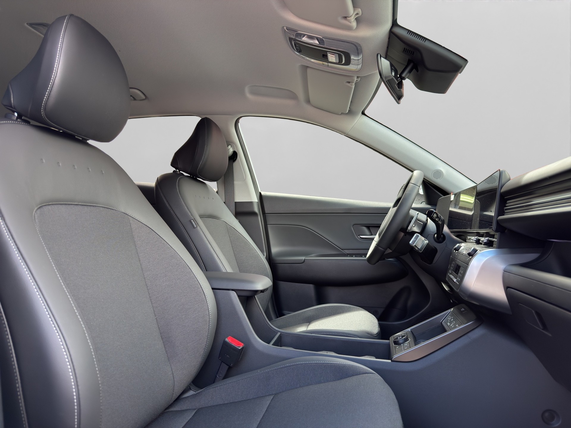 HYUNDAI Kona 1.6 GDi HEV Amplia DCT-image-9