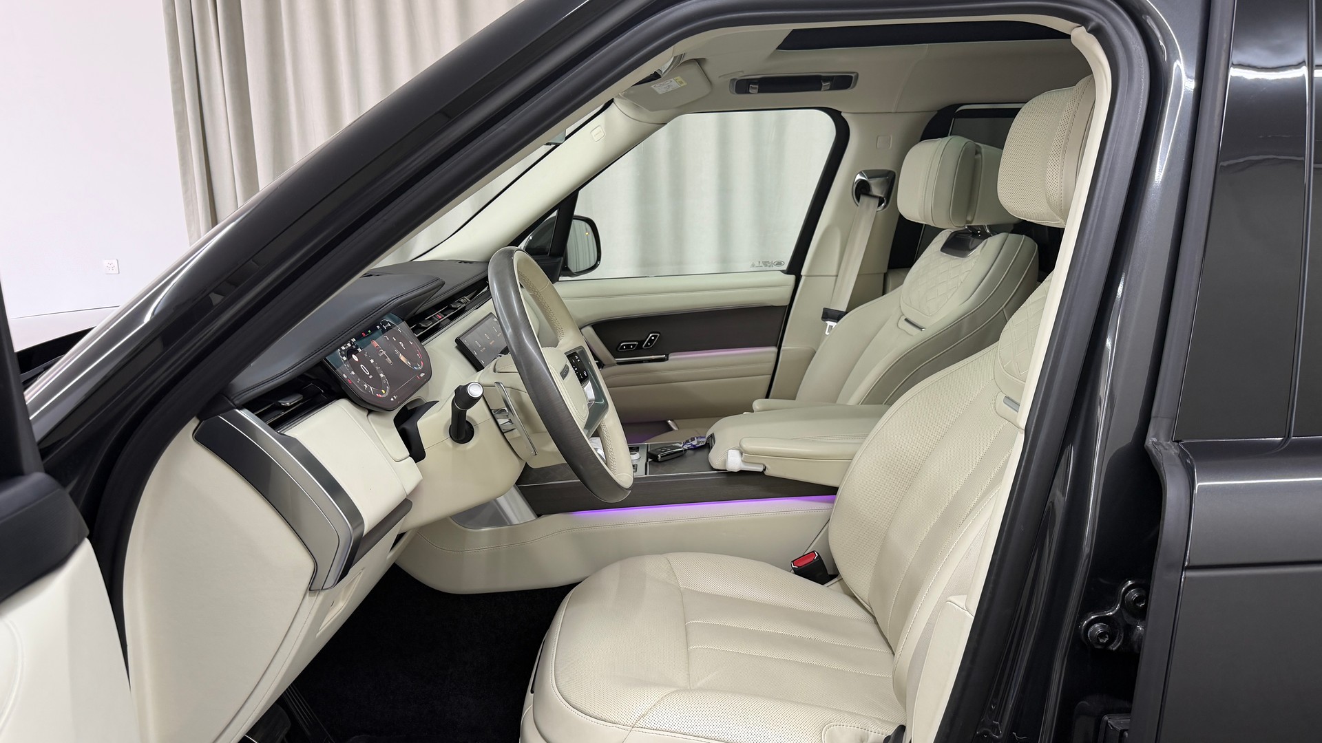 LAND ROVER Range Rover LWB P530 4.4 V8 SV Automatic-image-6