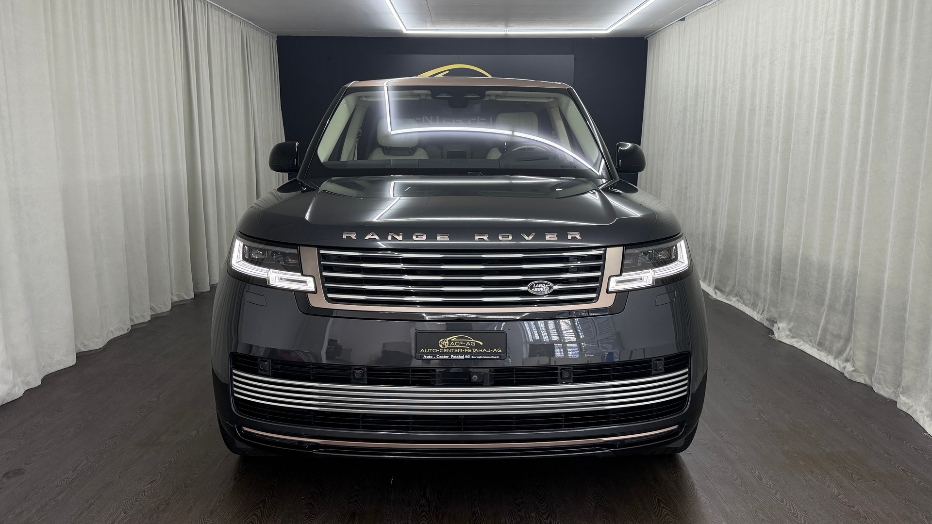 LAND ROVER Range Rover LWB P530 4.4 V8 SV Automatic-image-1