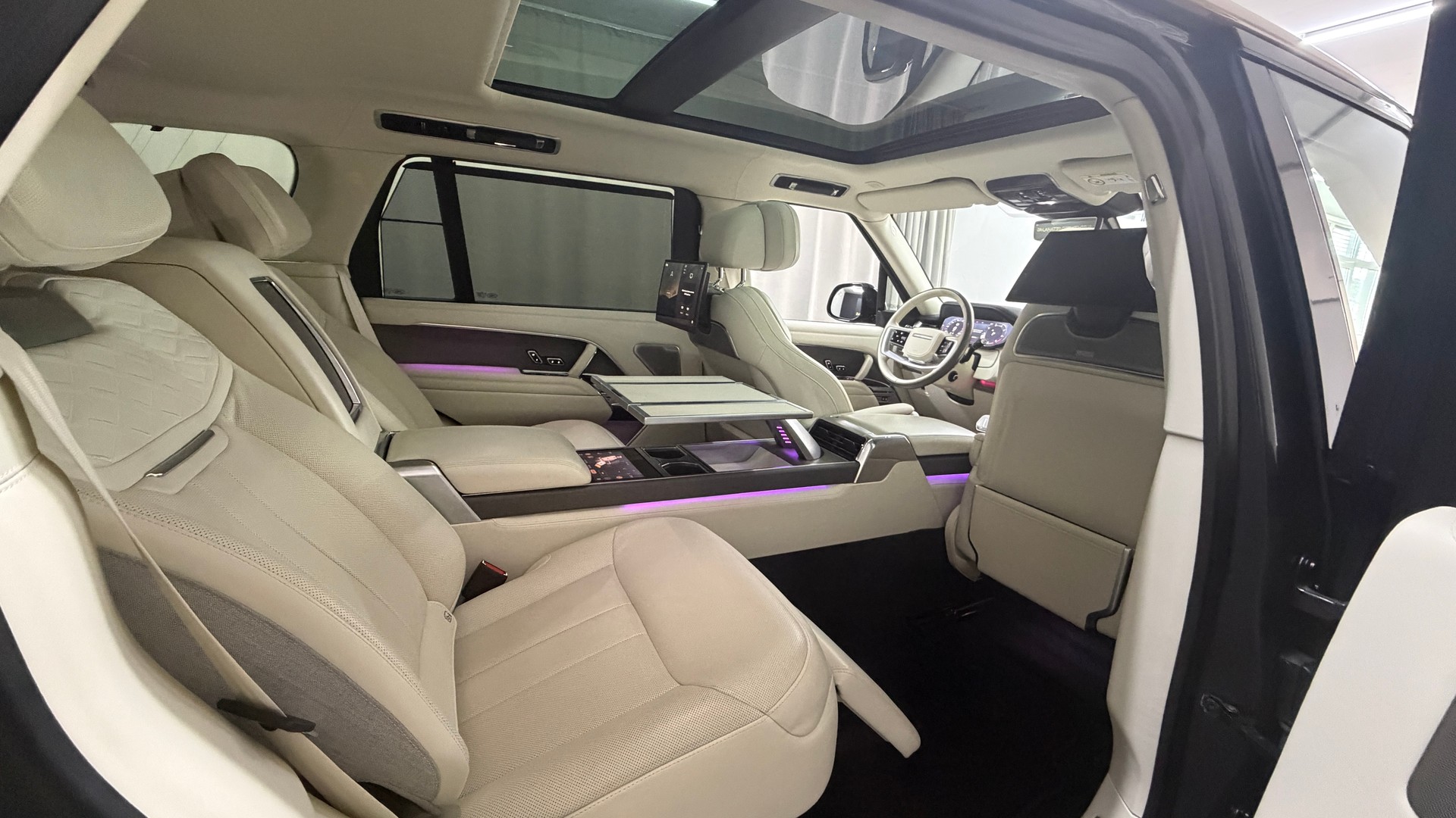LAND ROVER Range Rover LWB P530 4.4 V8 SV Automatic-image-12