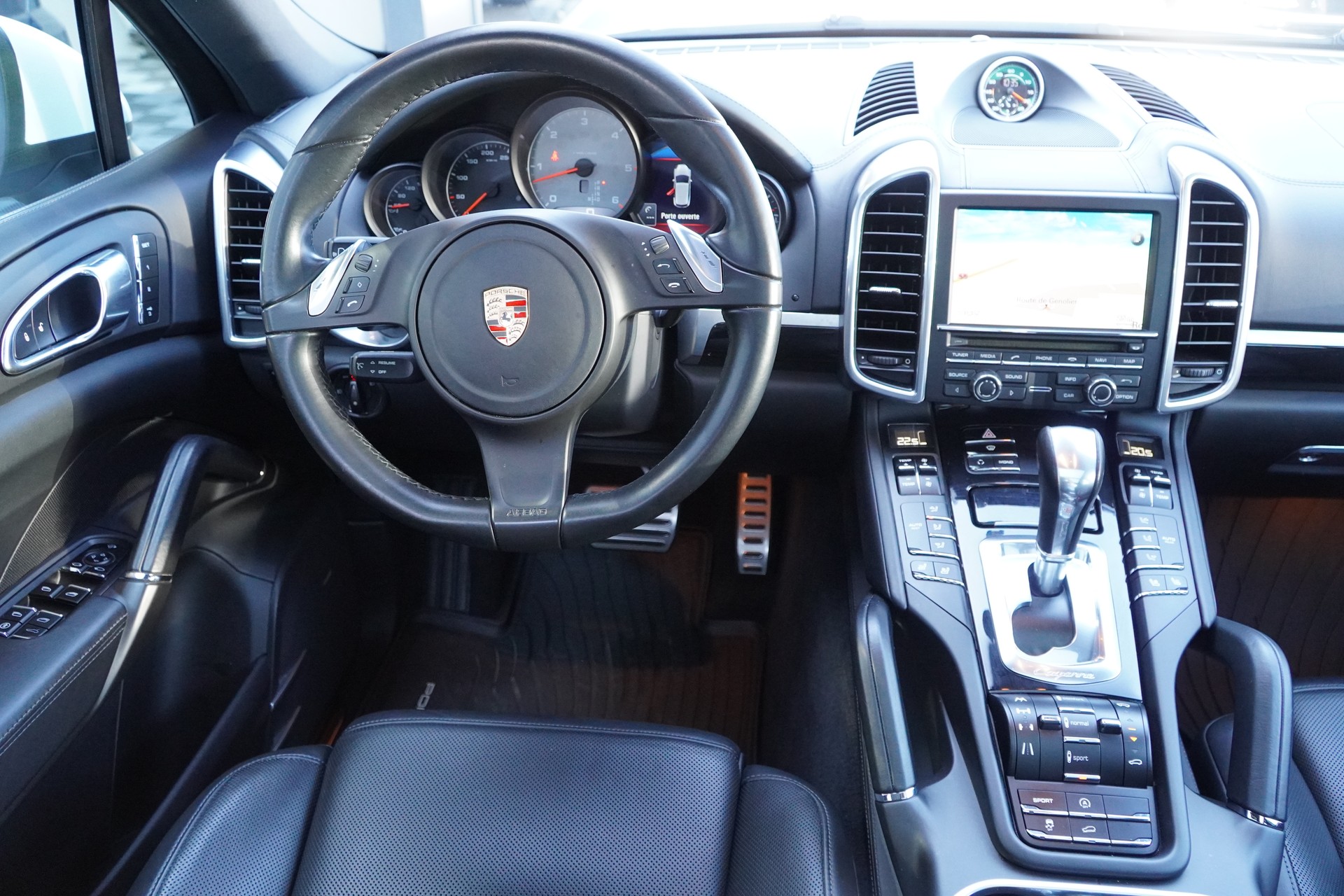 PORSCHE Cayenne S Diesel-image-12