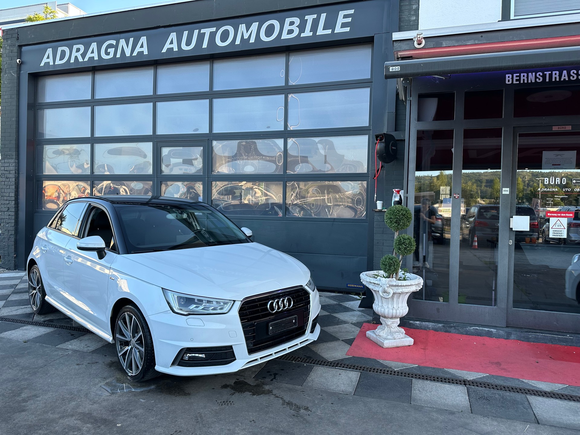 AUDI A1 Sportback 1.0 TFSI Sport S-tronic-showroom-element-2
