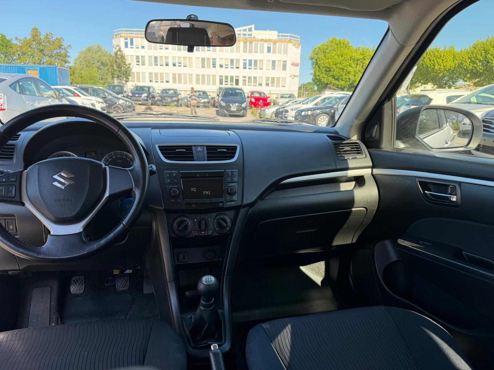 SUZUKI Swift 1.2i 16V GL Top 4x4-image-3