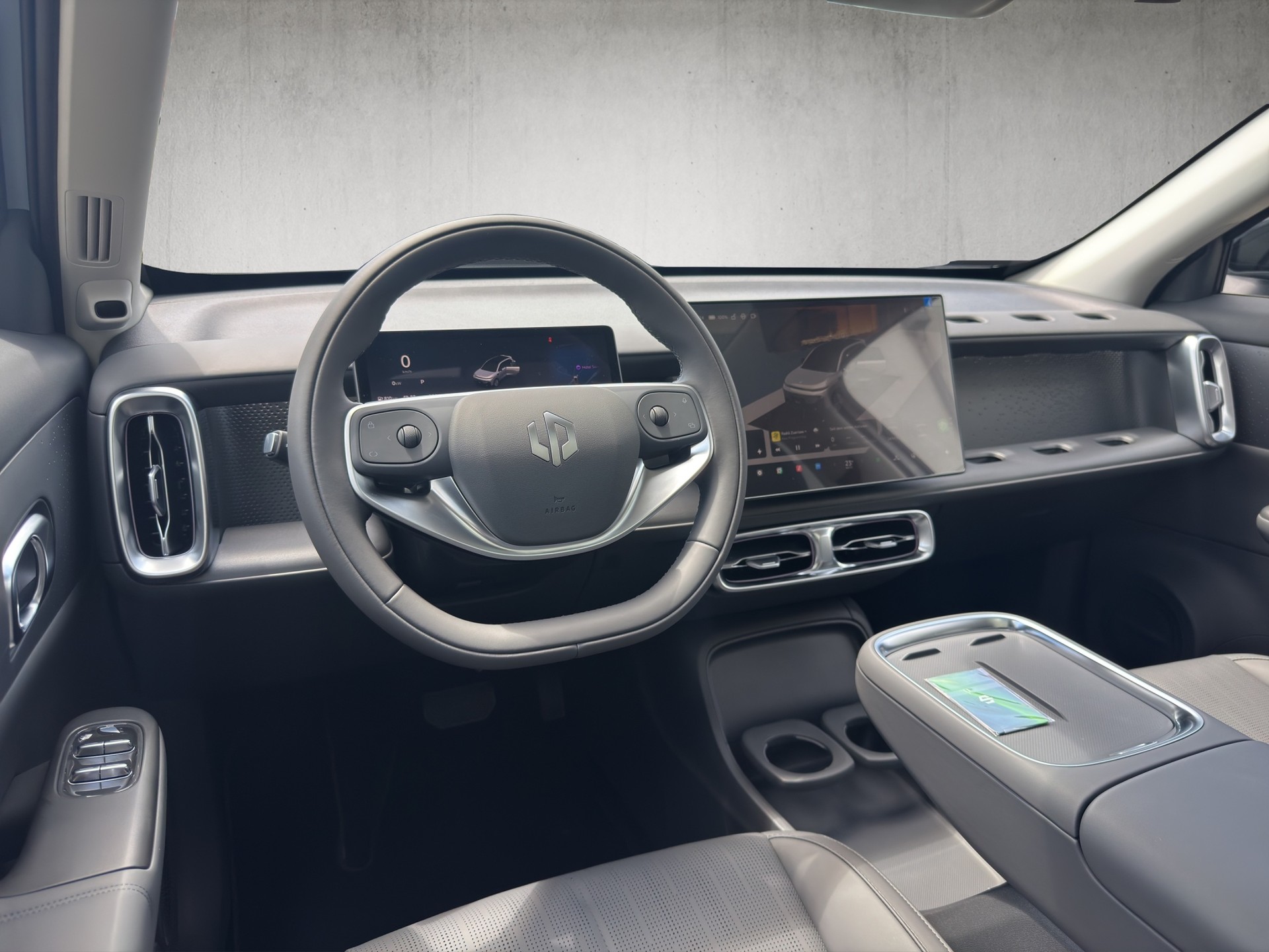 LEAPMOTOR B10 1.5 Hybrid EV-image-14