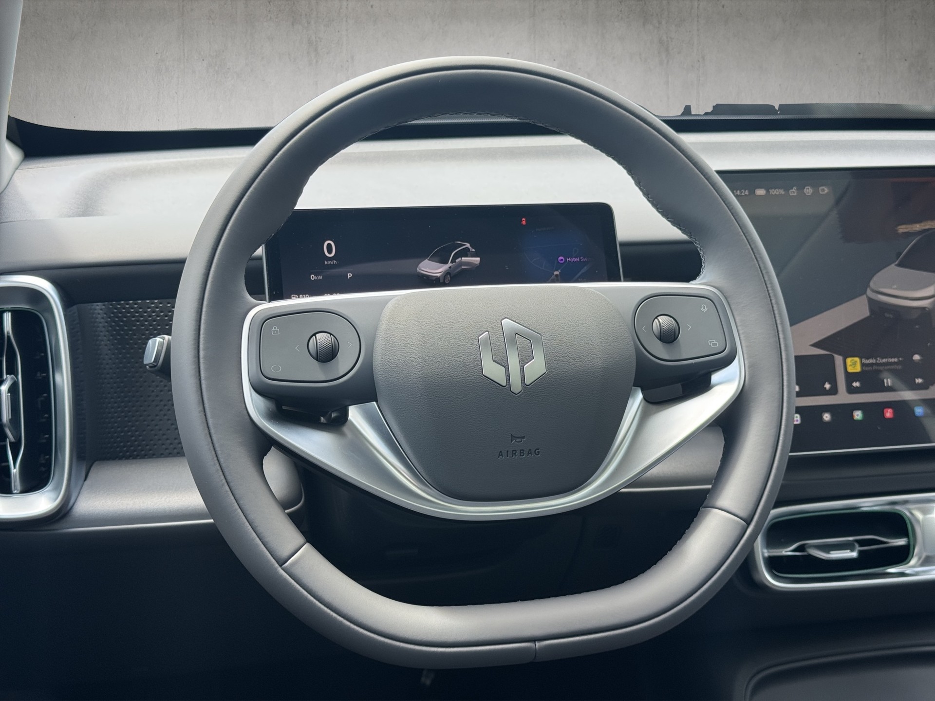LEAPMOTOR B10 1.5 Hybrid EV-image-12