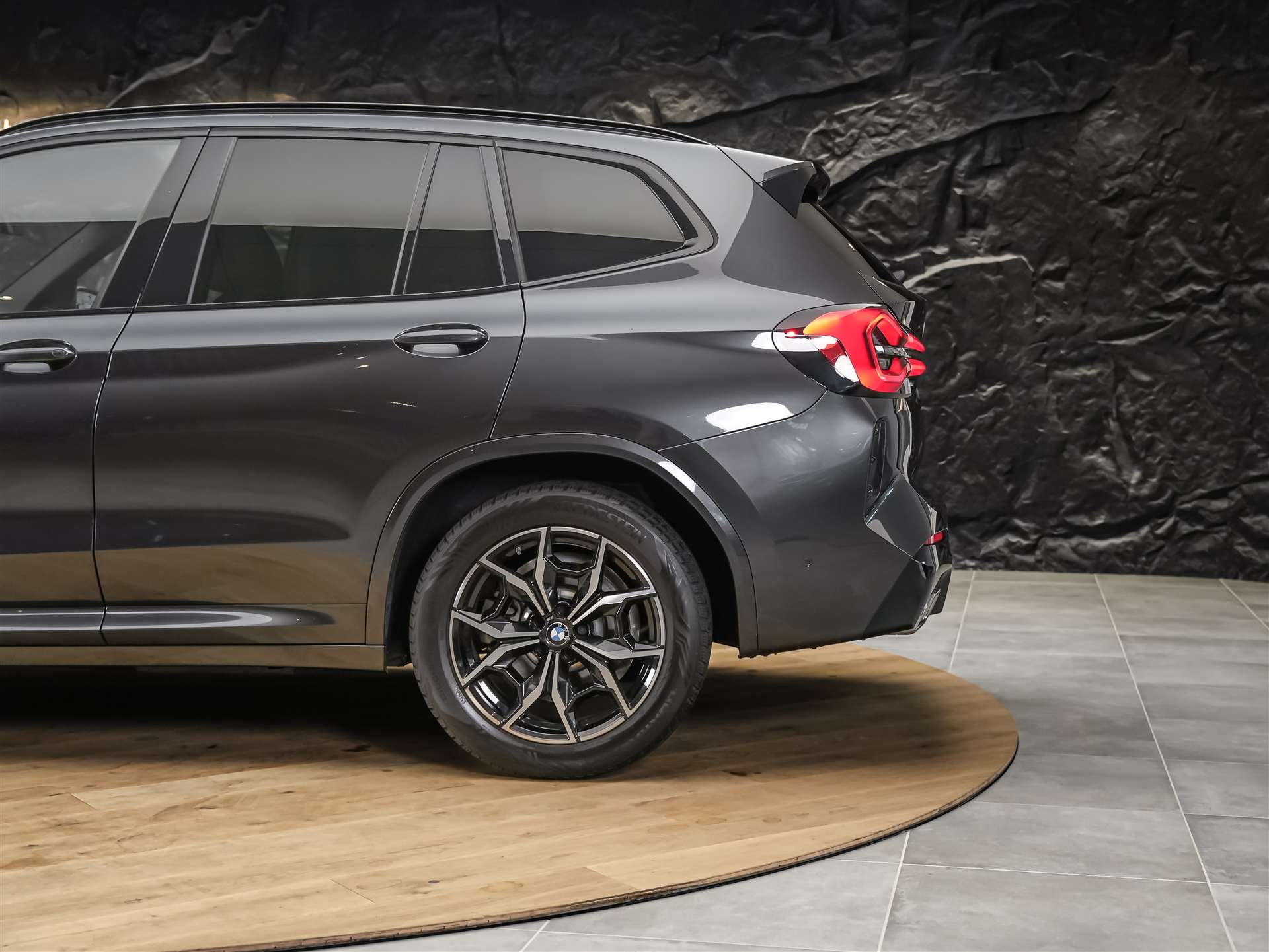 BMW X3 xDrive 20i M Sport *Leder Vernasca*Sitzheizung*Parking Assistant Plus*-image-17