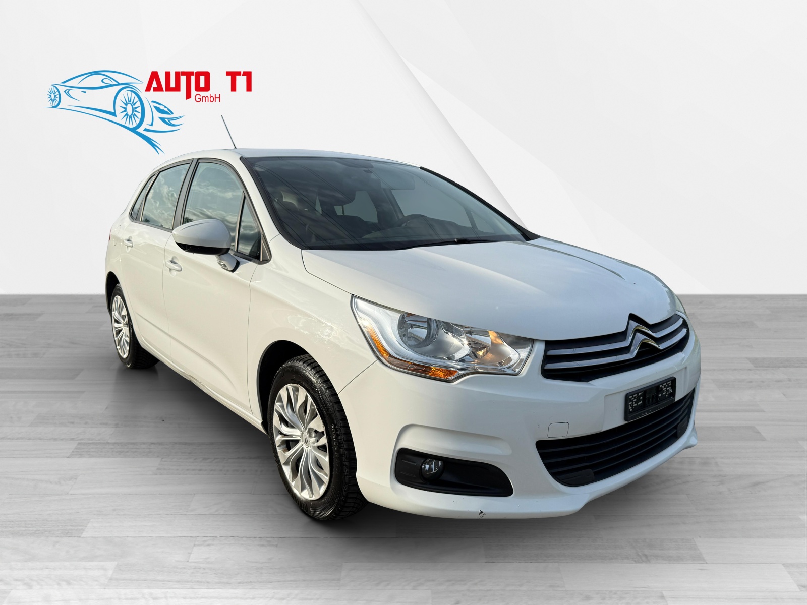 CITROEN C4 1.2 Pure Tech Live Edition-image-0