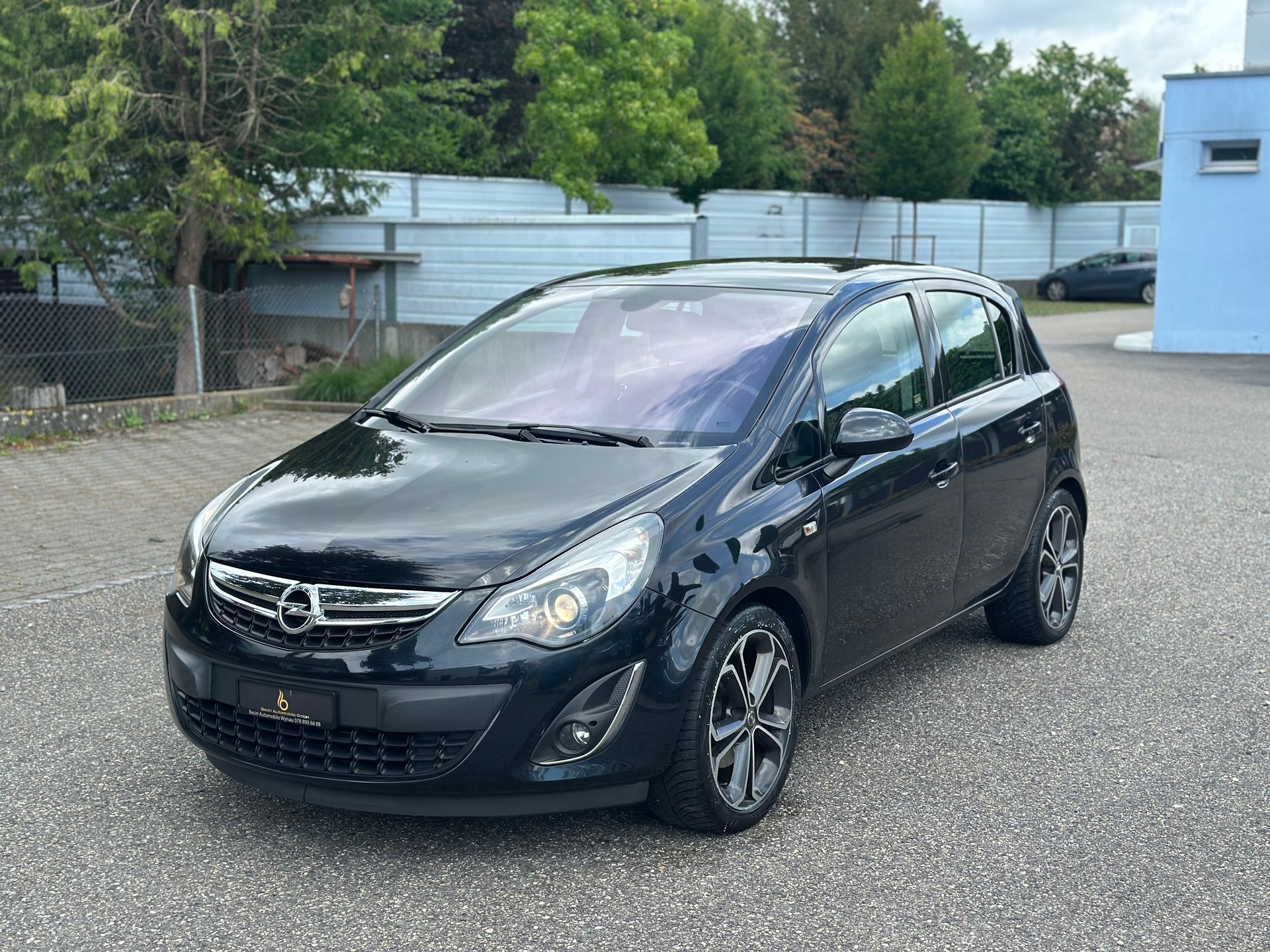 OPEL Corsa 1.4 Turbo Color Edition-image-1