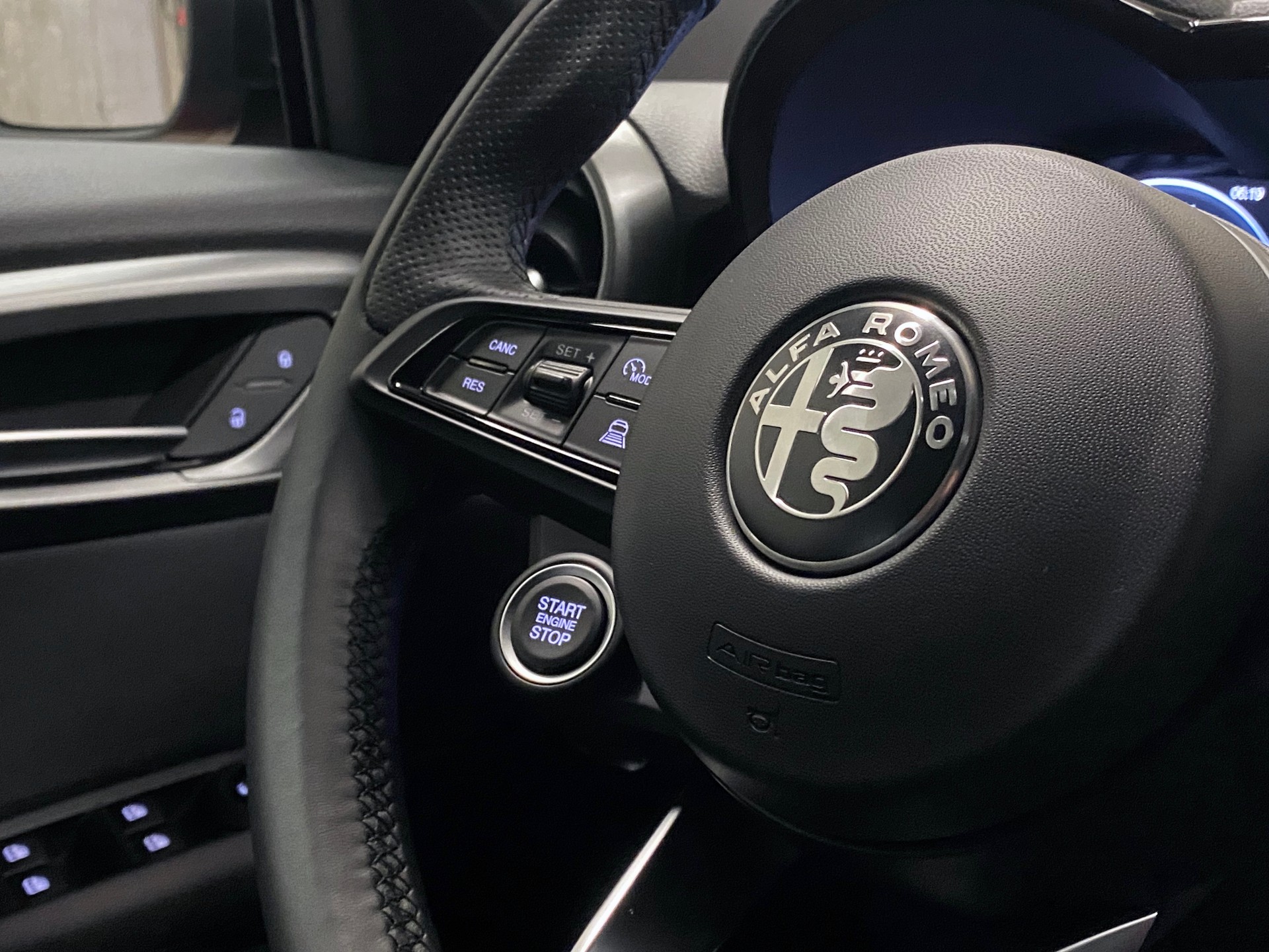 ALFA ROMEO Tonale 1.5 48V *Hybrid Sprint Edition*-image-9