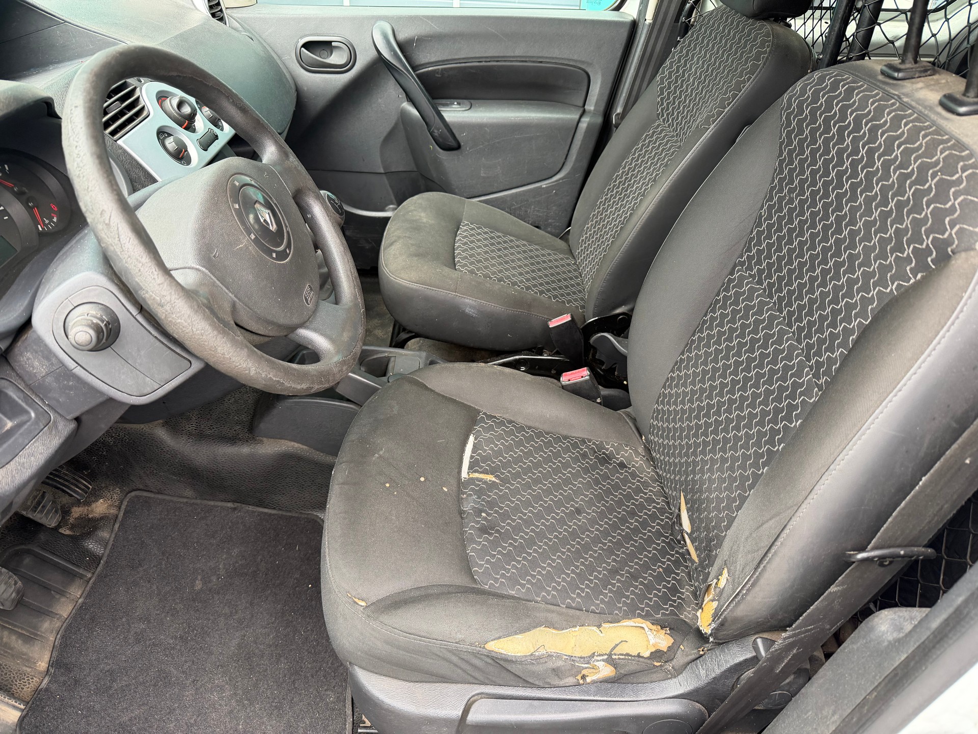 RENAULT Kangoo dCi 75-image-8